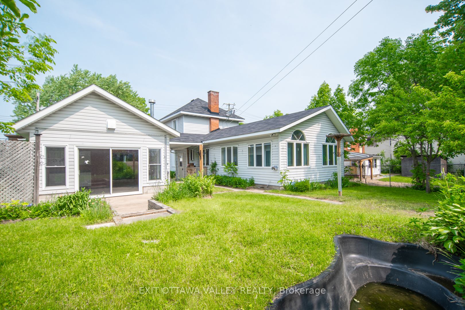 415 Trafalgar Road Property Photo 6