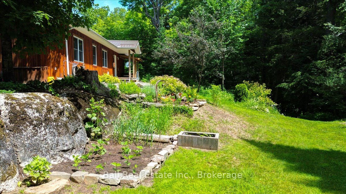 240 Stringer Drive Property Photo 9
