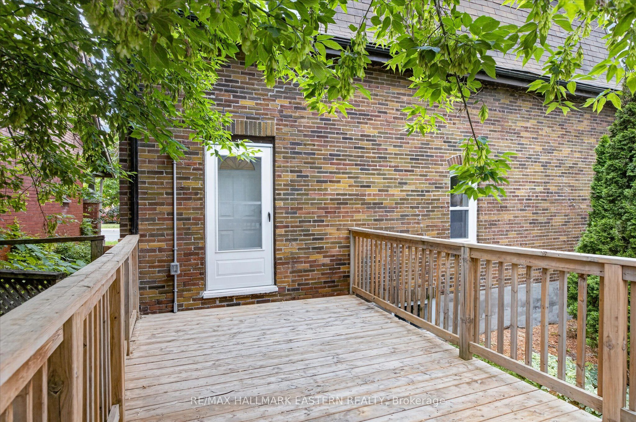 475 Aylmer Street N Property Photo 46