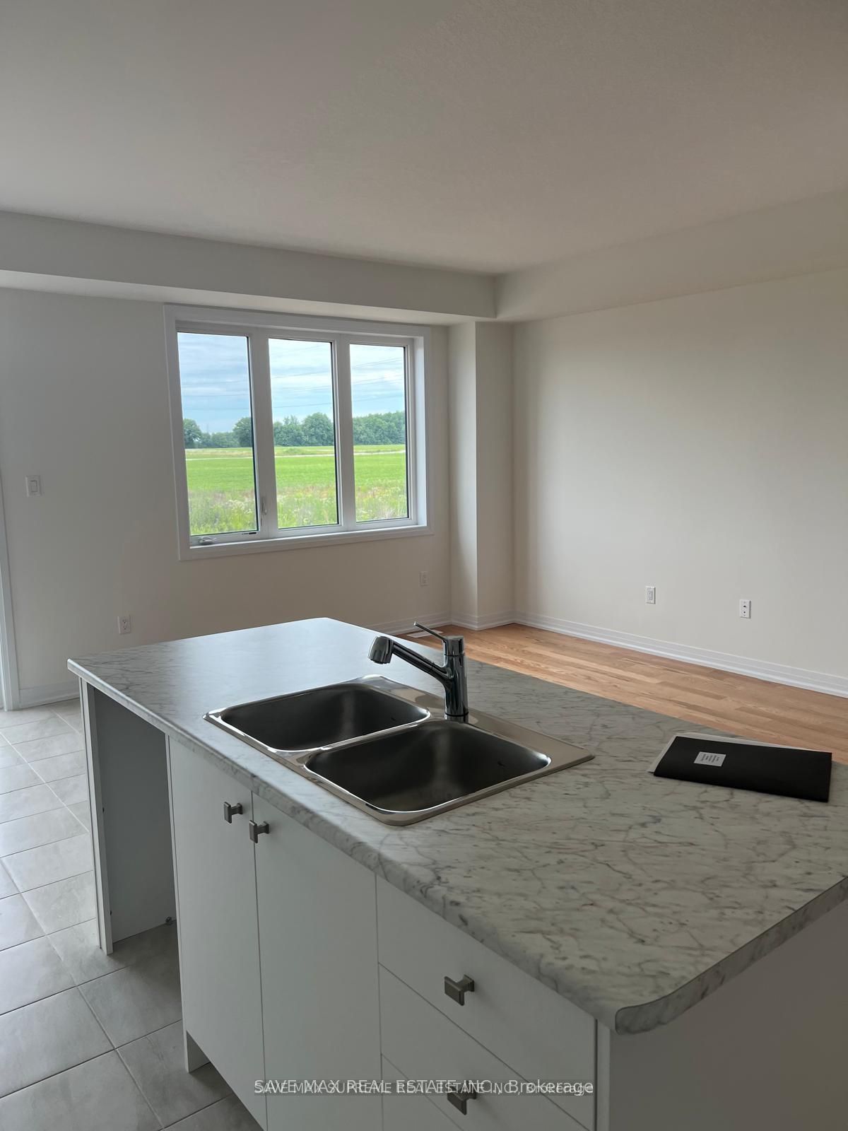 96 Selection Heights Property Photo 6