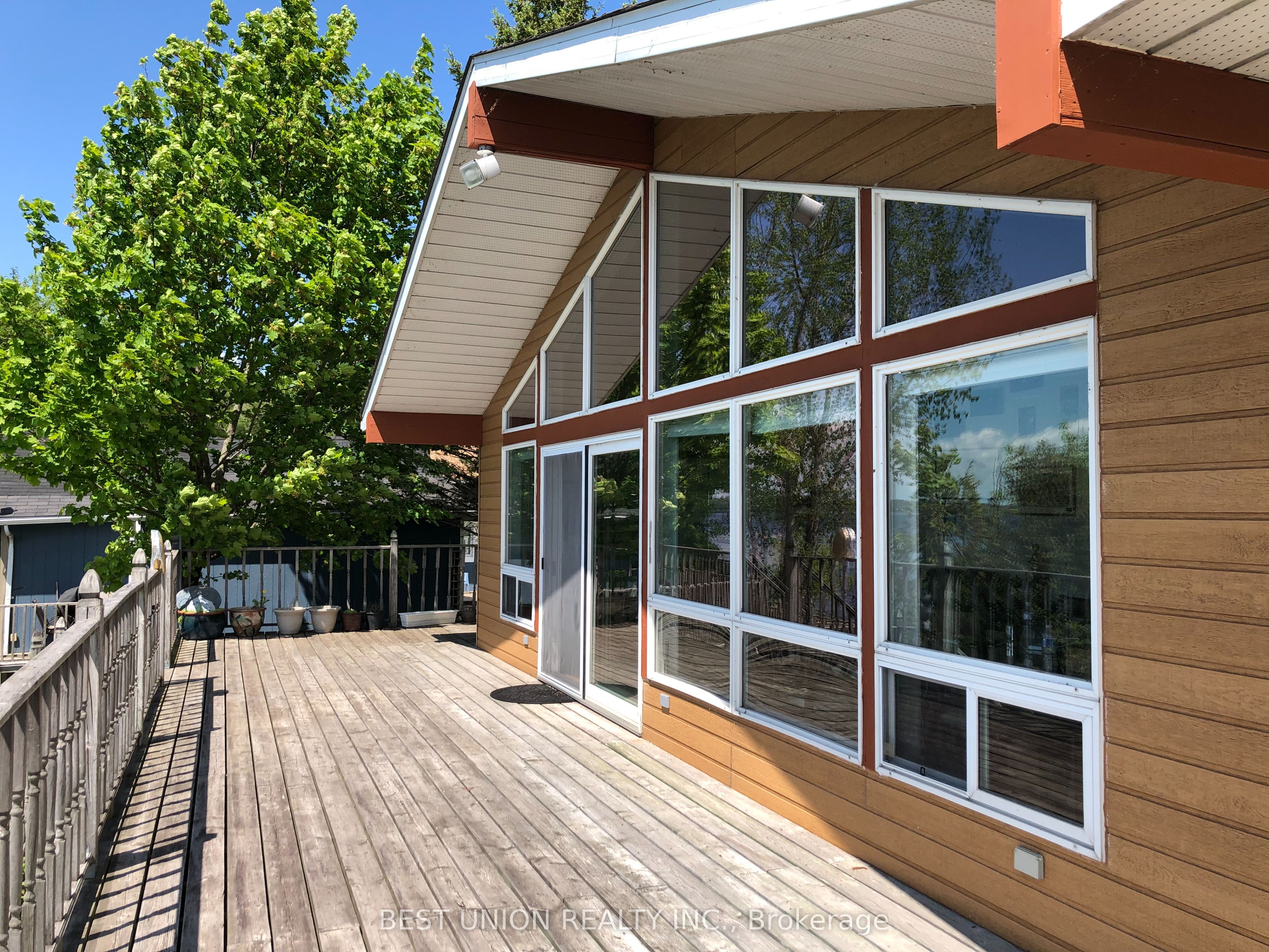 6274 Shearer Point Road Property Photo 3