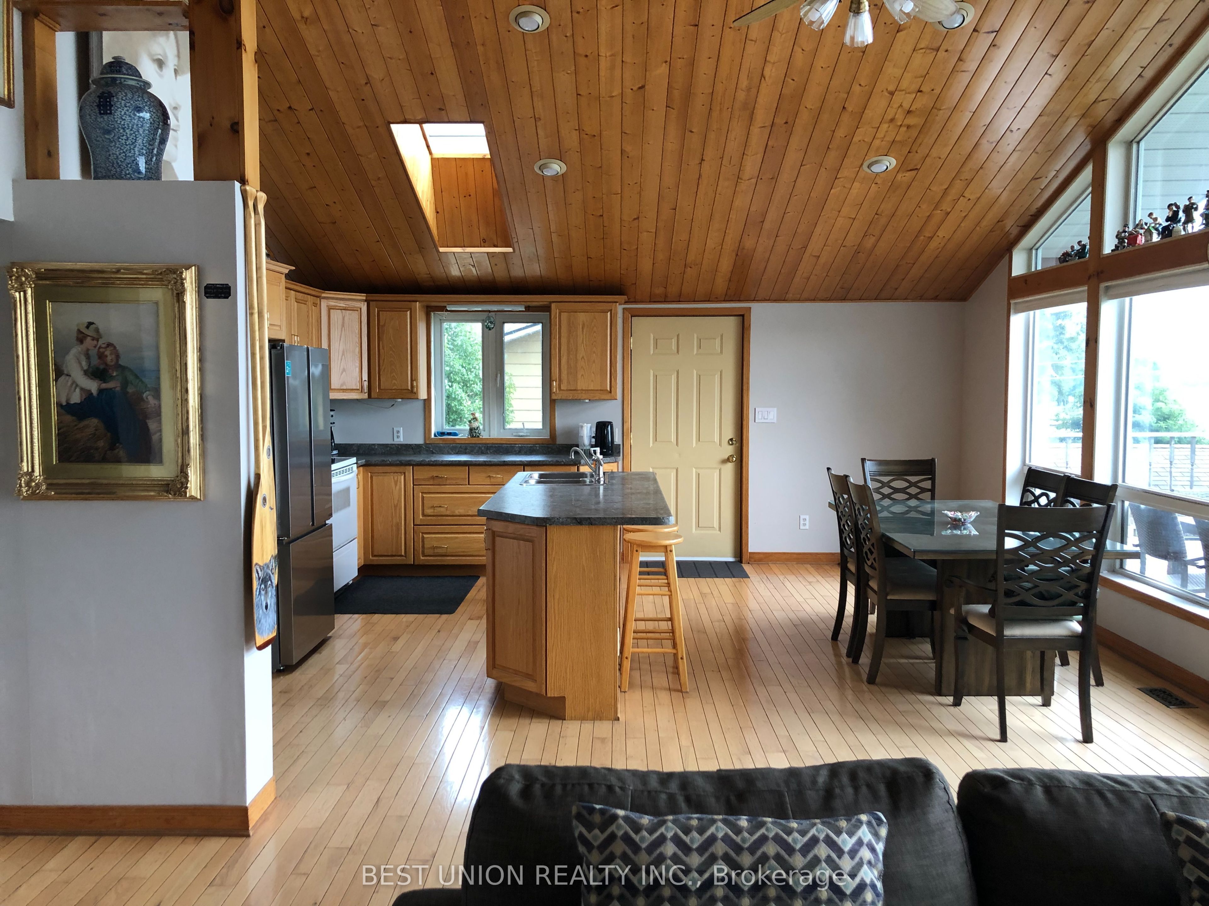 6274 Shearer Point Road Property Photo 10