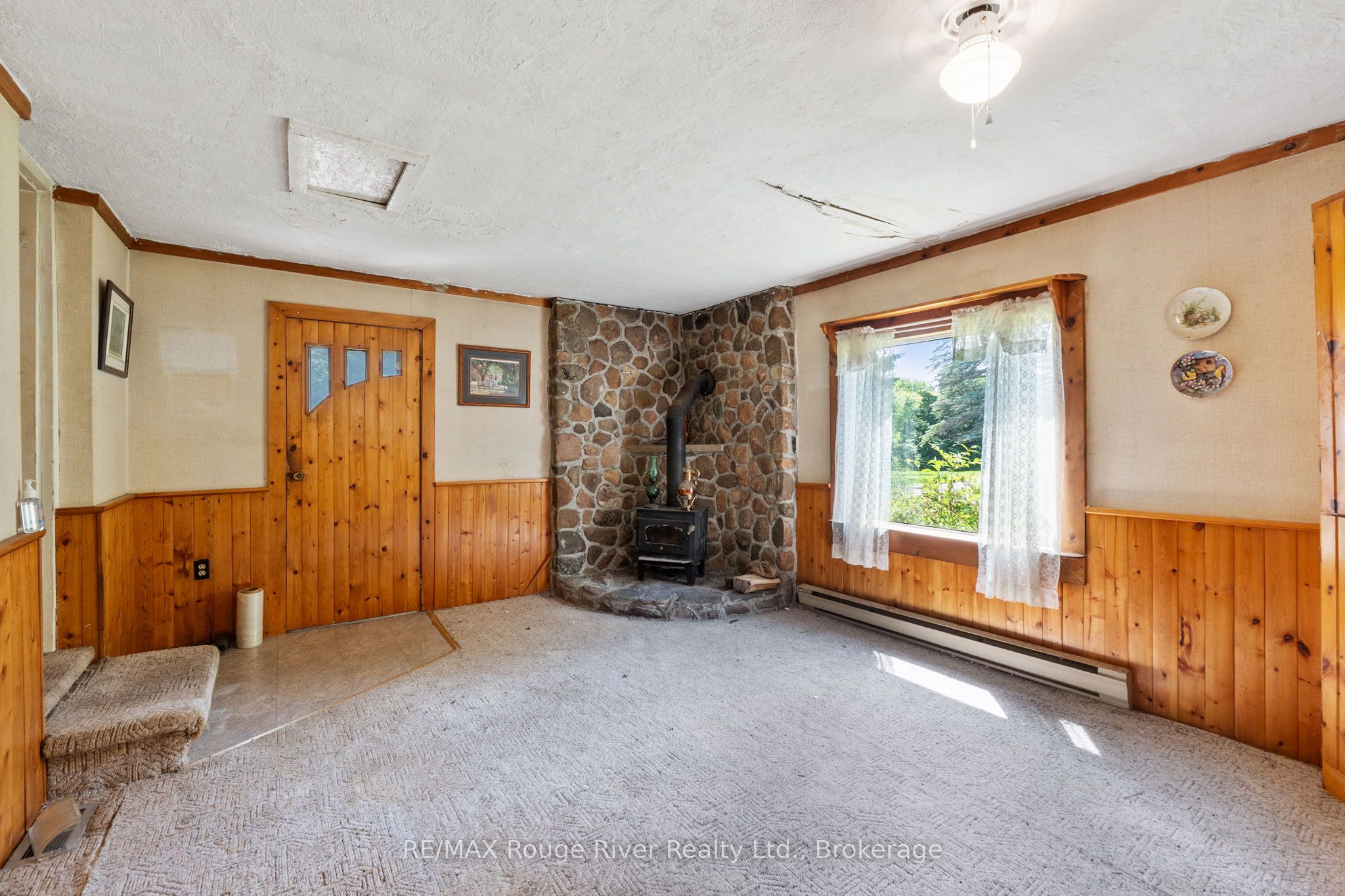 7725 Mill Street Property Photo 7