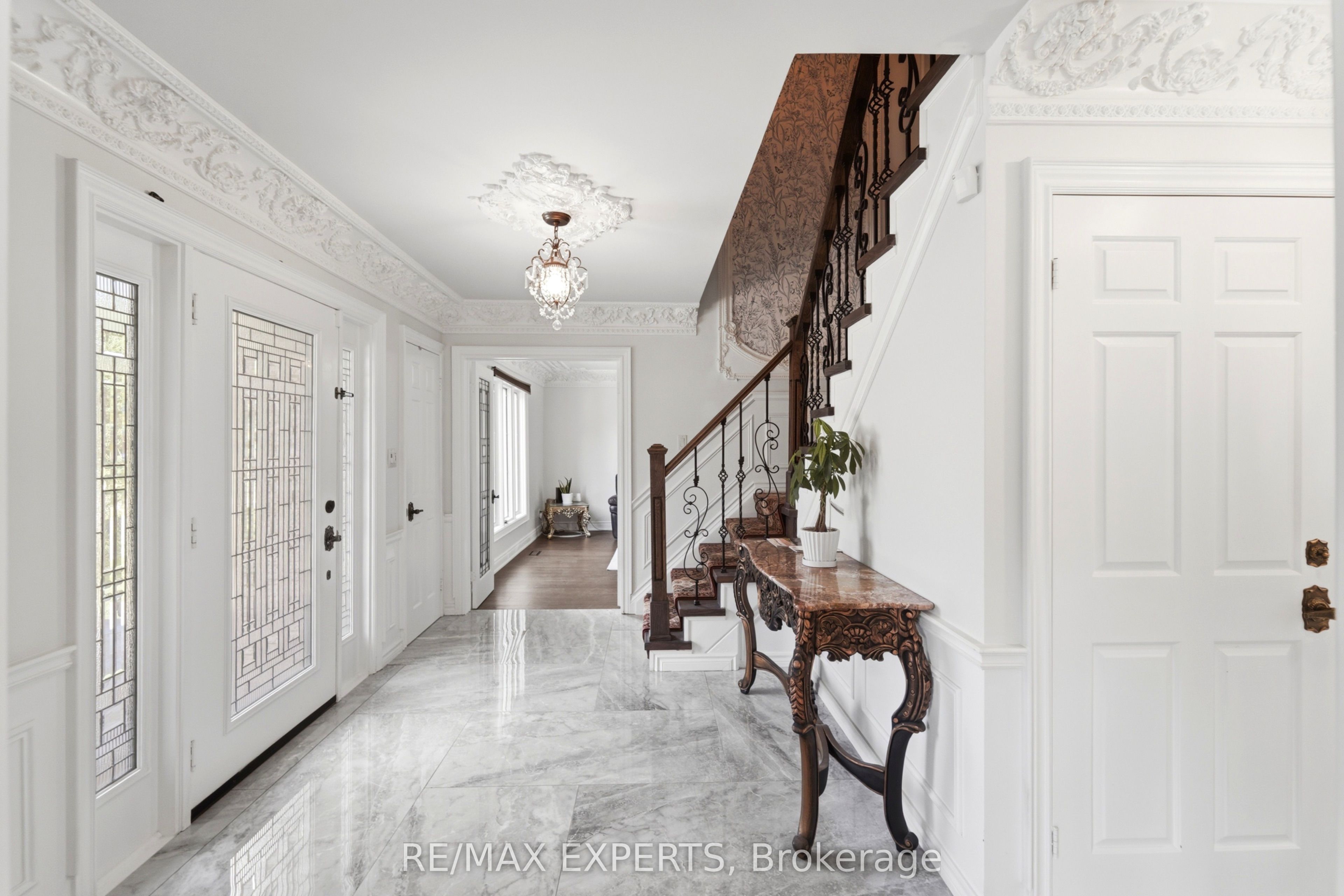 28 Stonegate Drive Property Photo 6