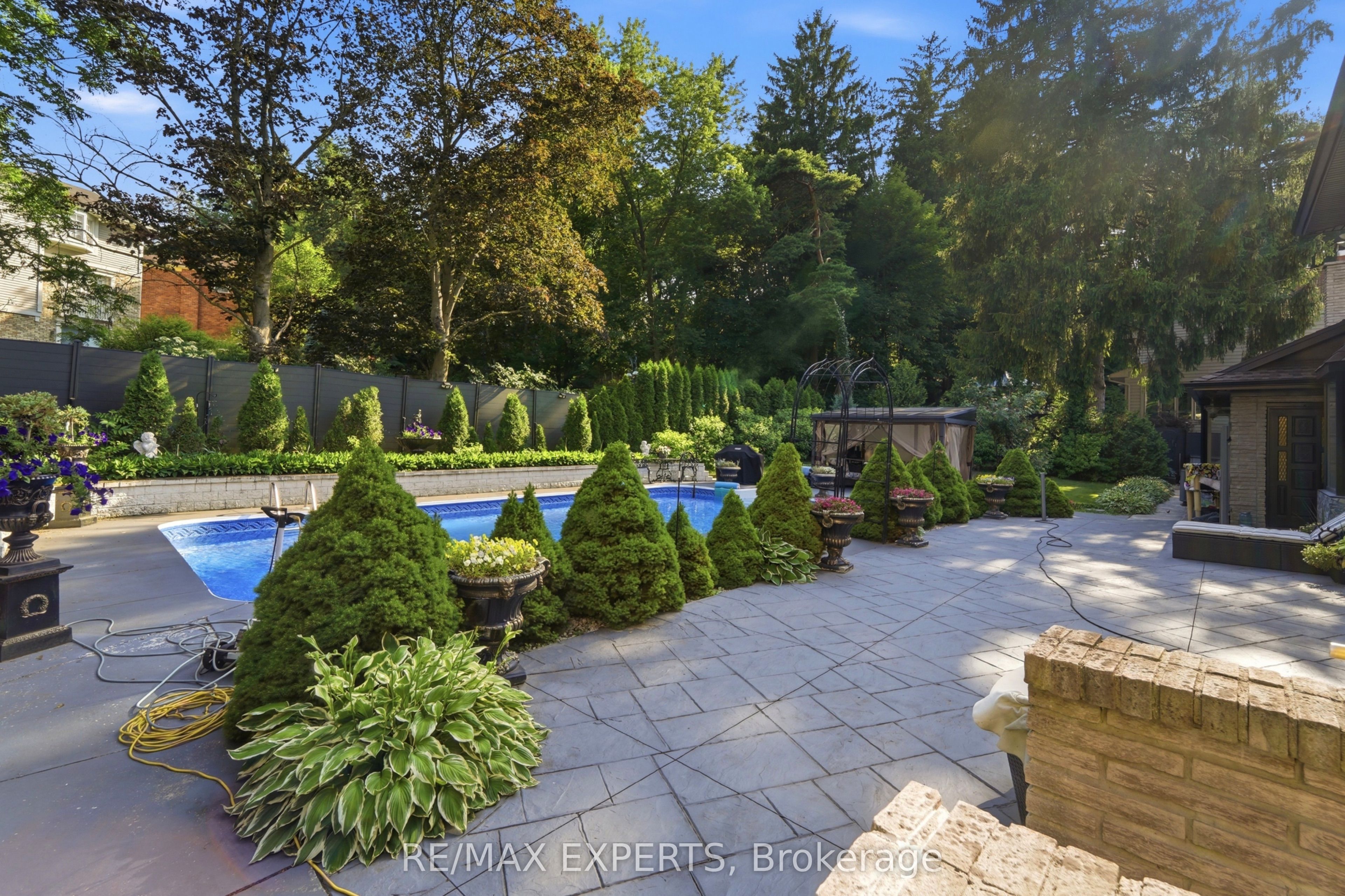 28 Stonegate Drive Property Photo 35
