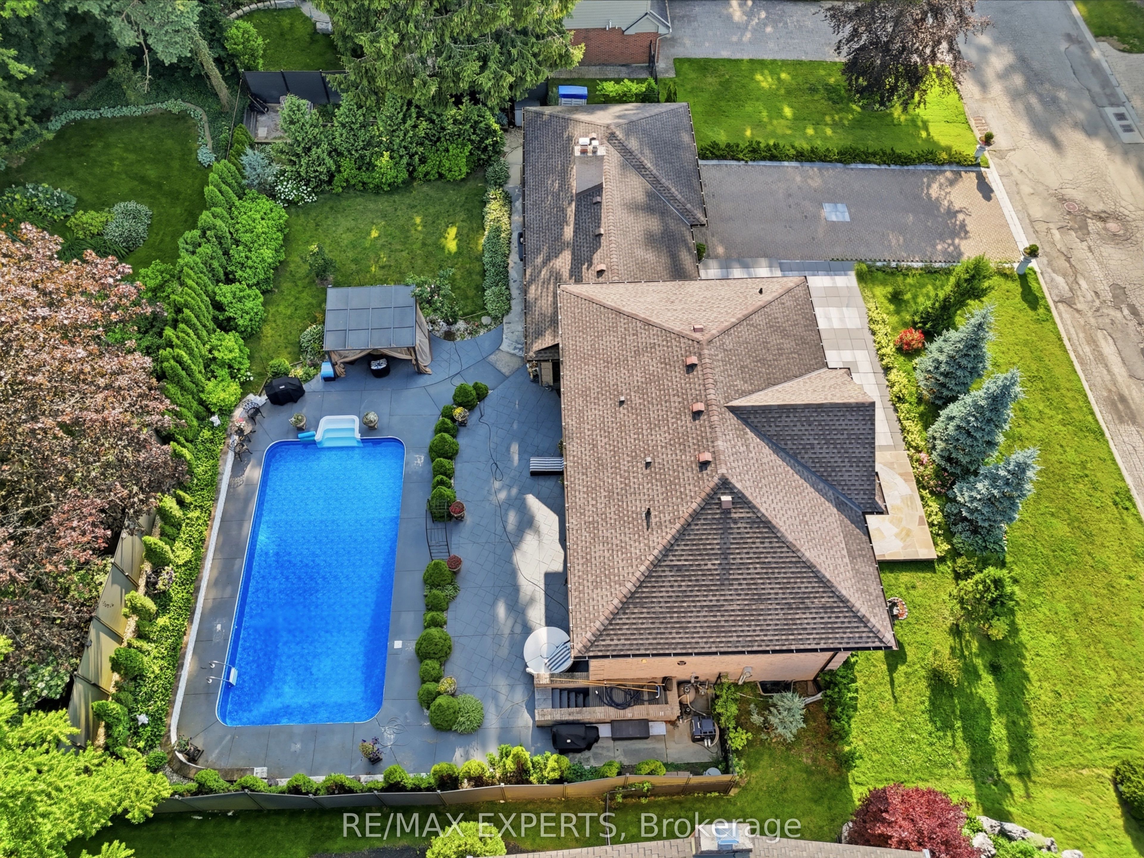 28 Stonegate Drive Property Photo 37