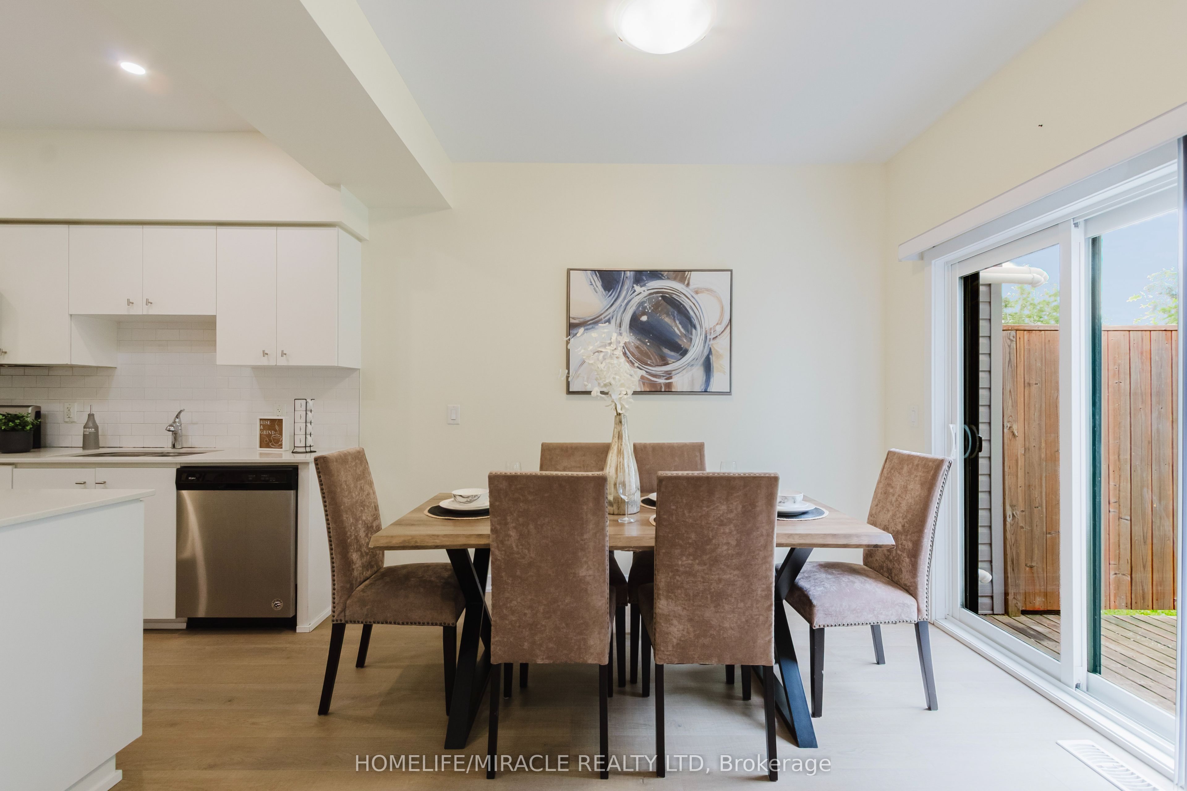 110 Fergus Avenue Unit 17 Property Photo 17