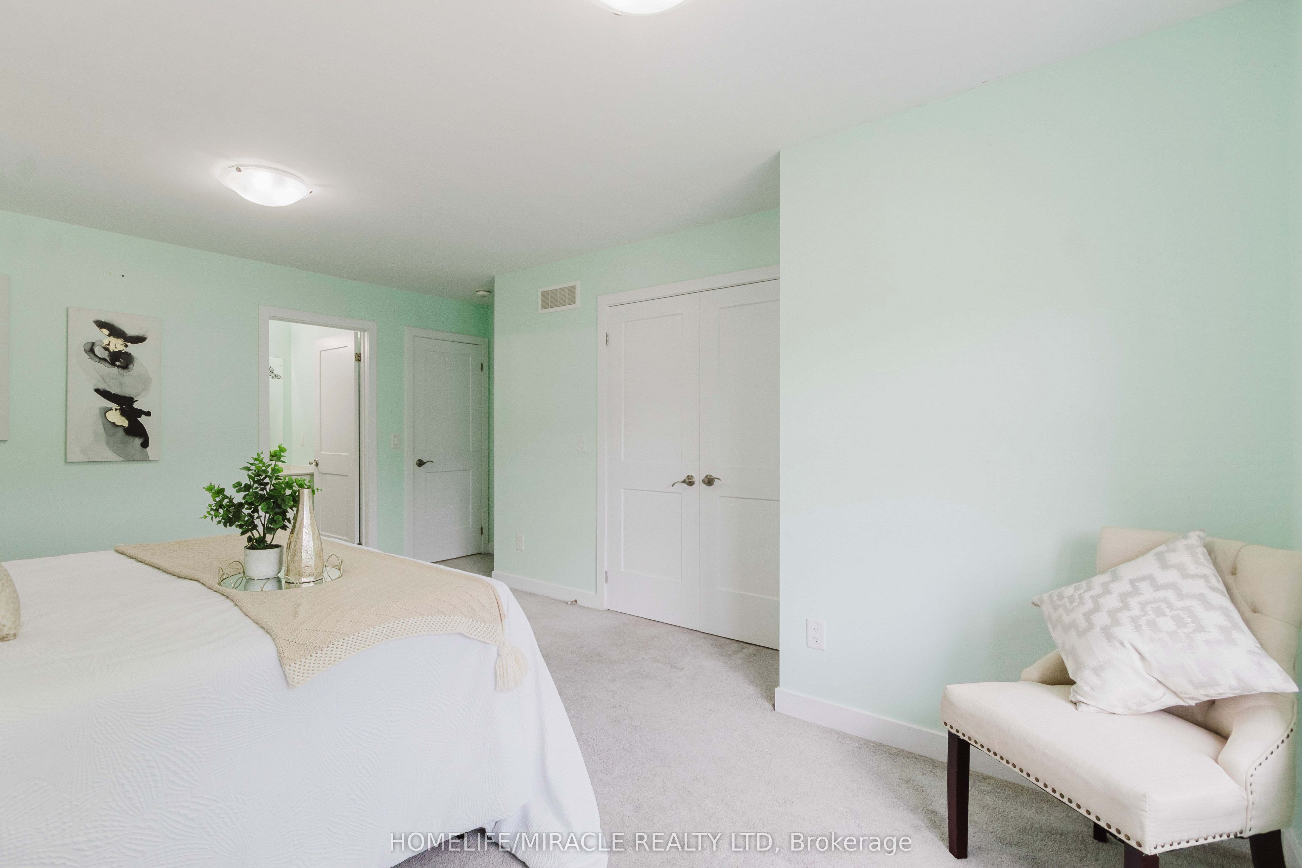 110 Fergus Avenue Unit 17 Property Photo 27
