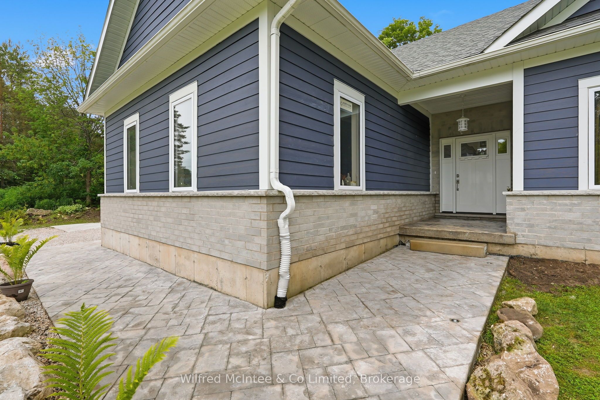 316040 6 Highway Property Photo 5