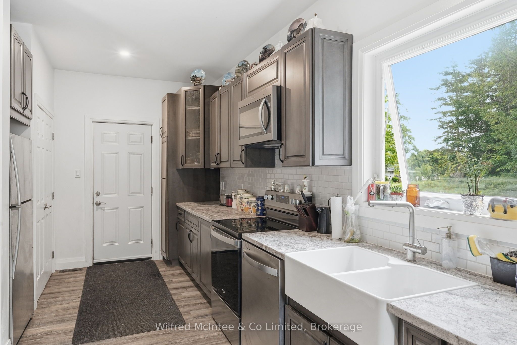 316040 6 Highway Property Photo 9