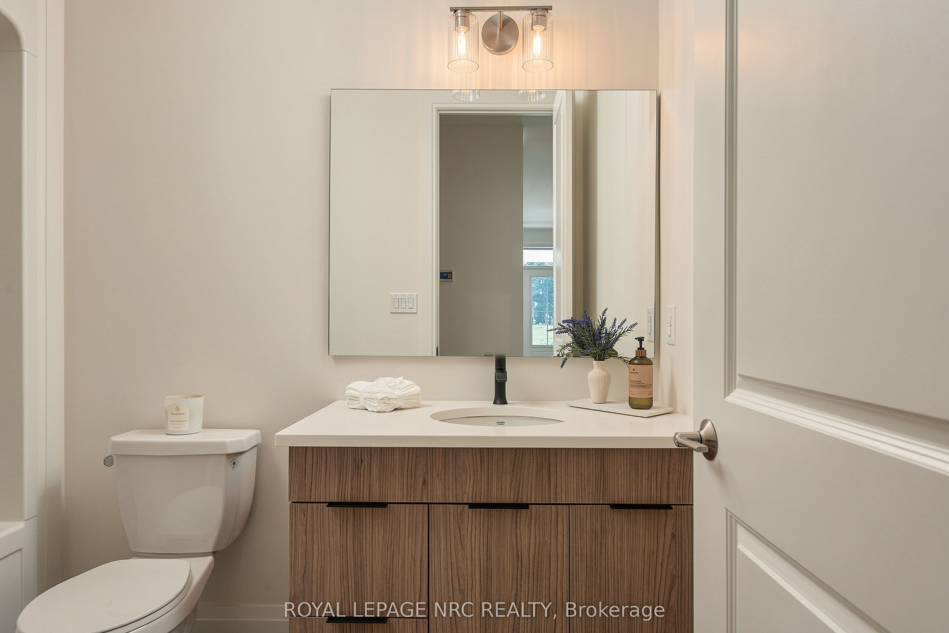 586 Seneca Drive 70 C Property Photo 8