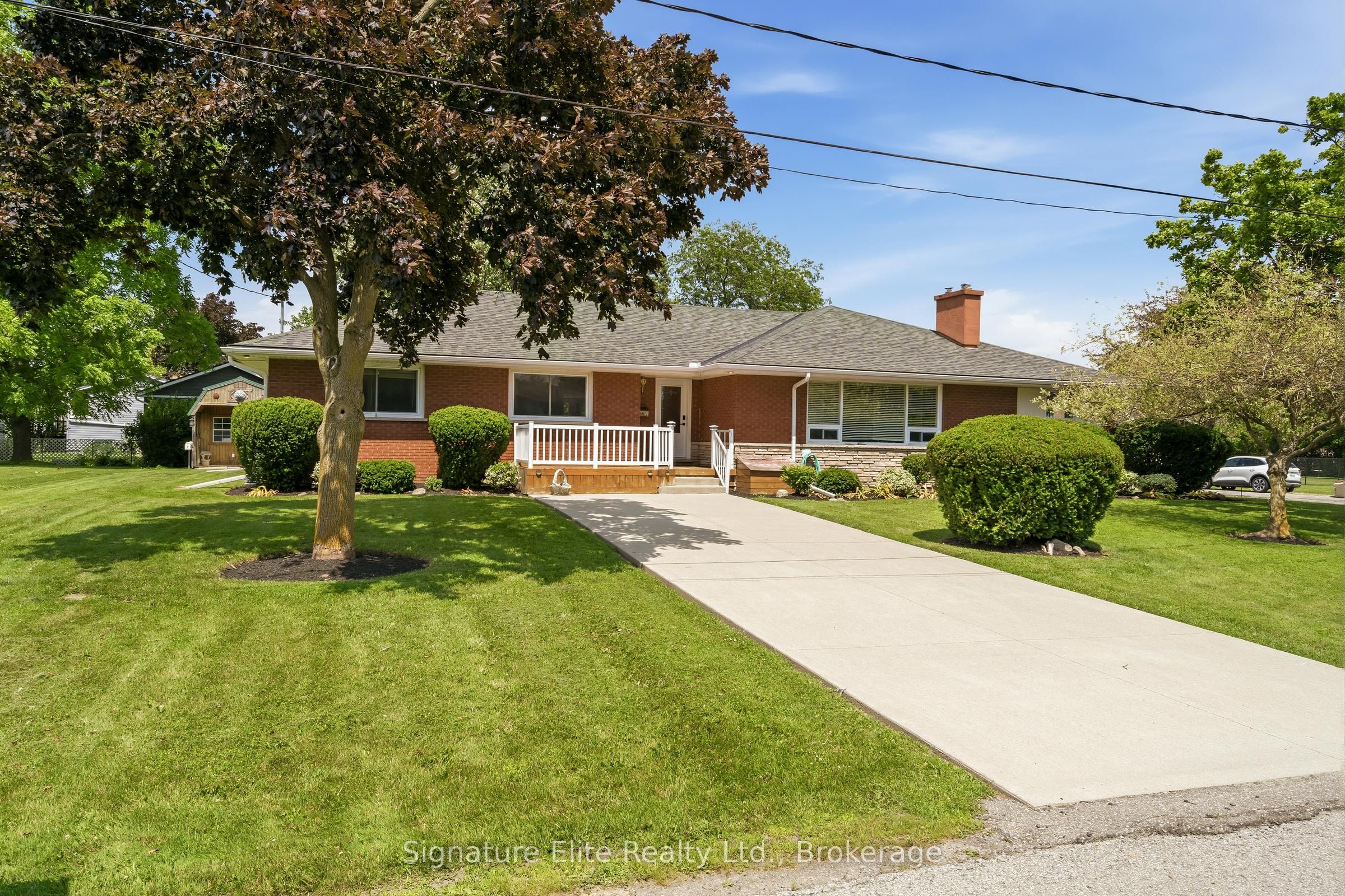 17 Fairfield Drive Property Photo 2