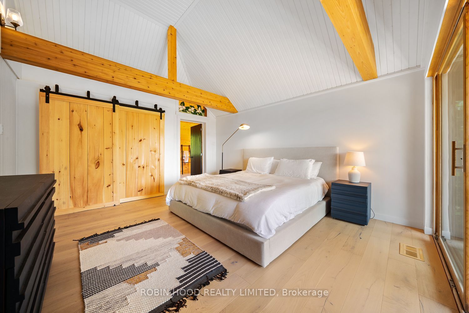 47 Linda Lane E Property Photo 20