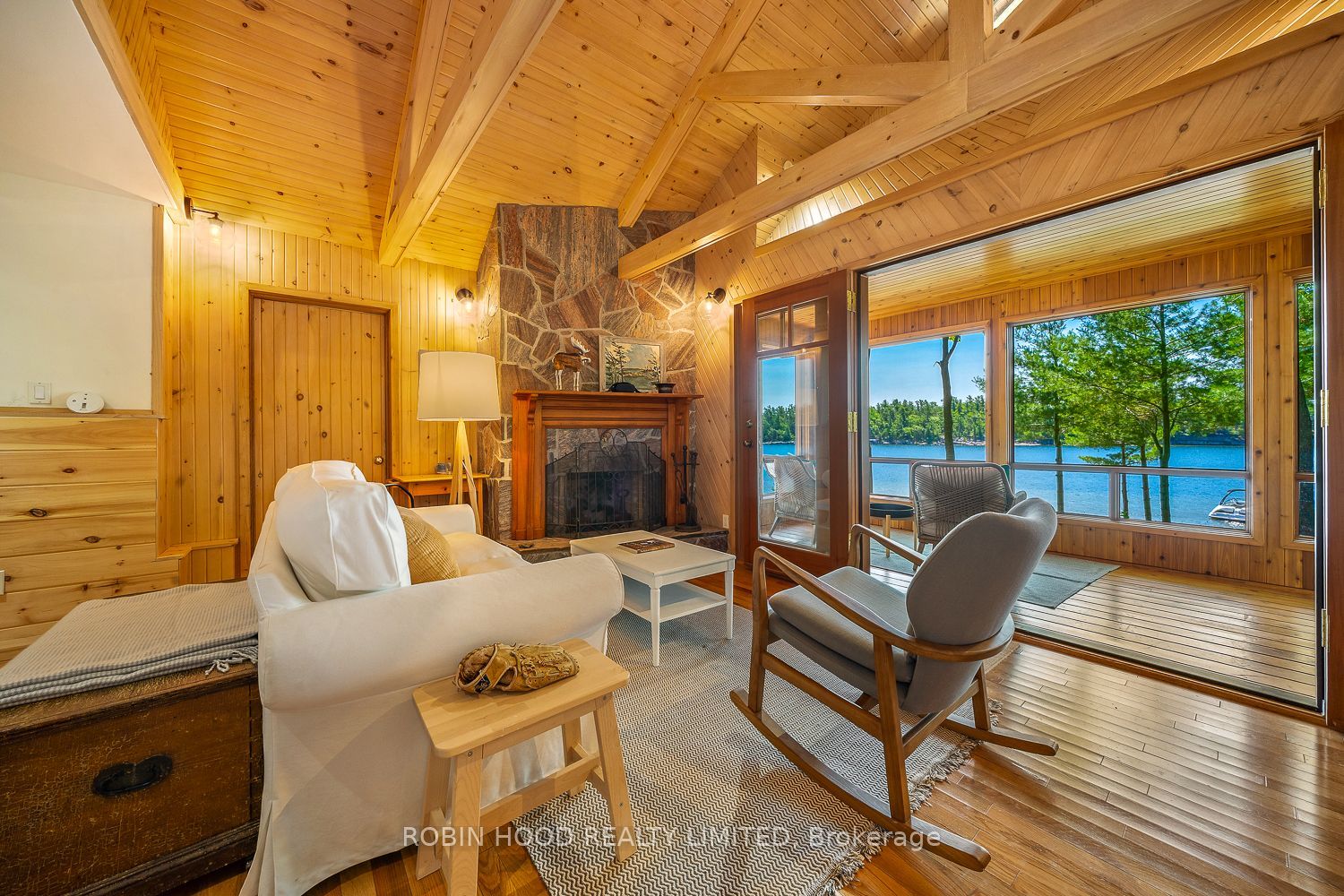 47 Linda Lane E Property Photo 29