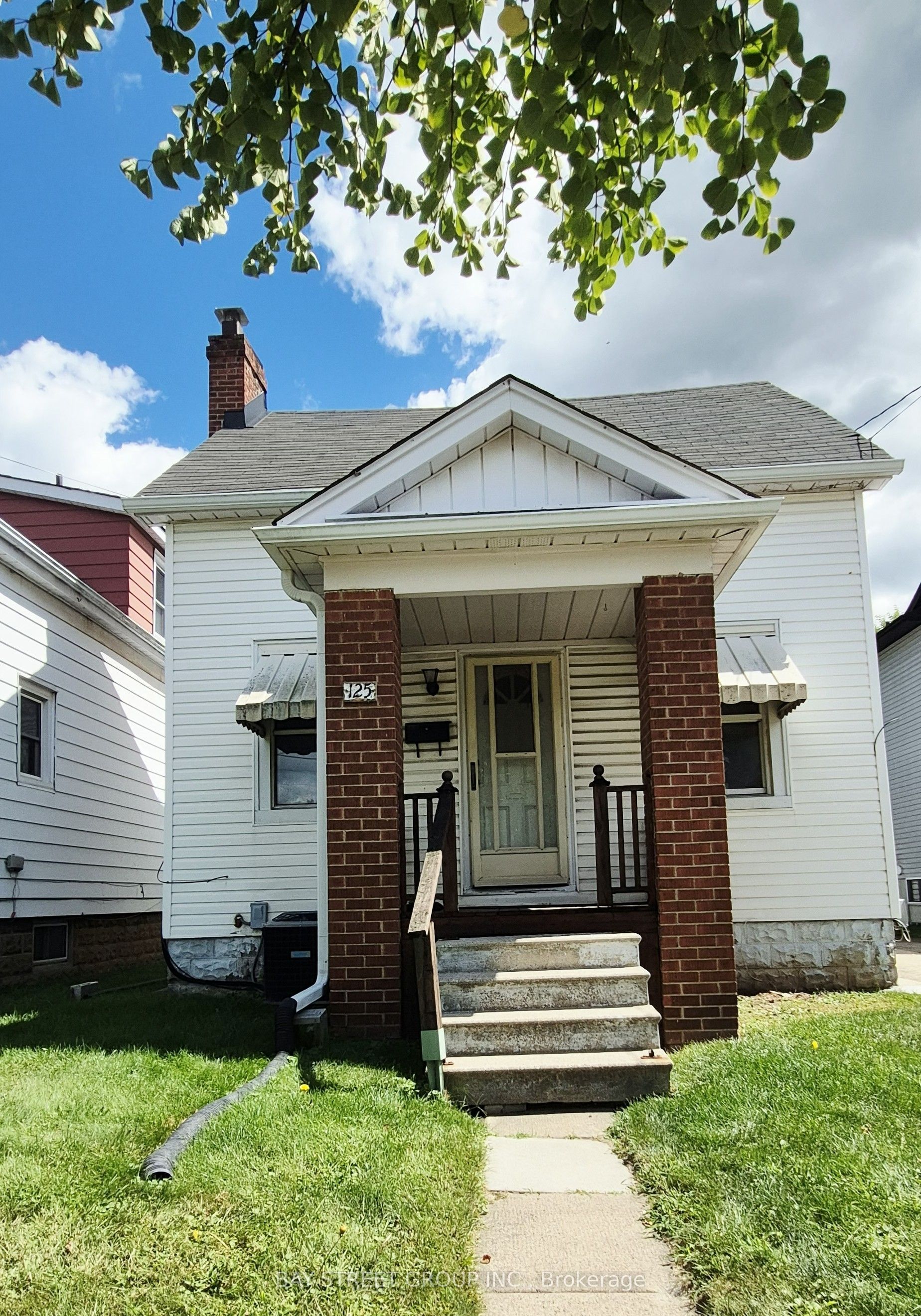 125 Broadway Avenue
