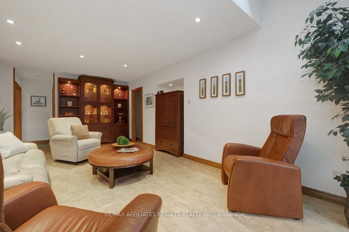 30 Pentland Crescent Property Photo 24