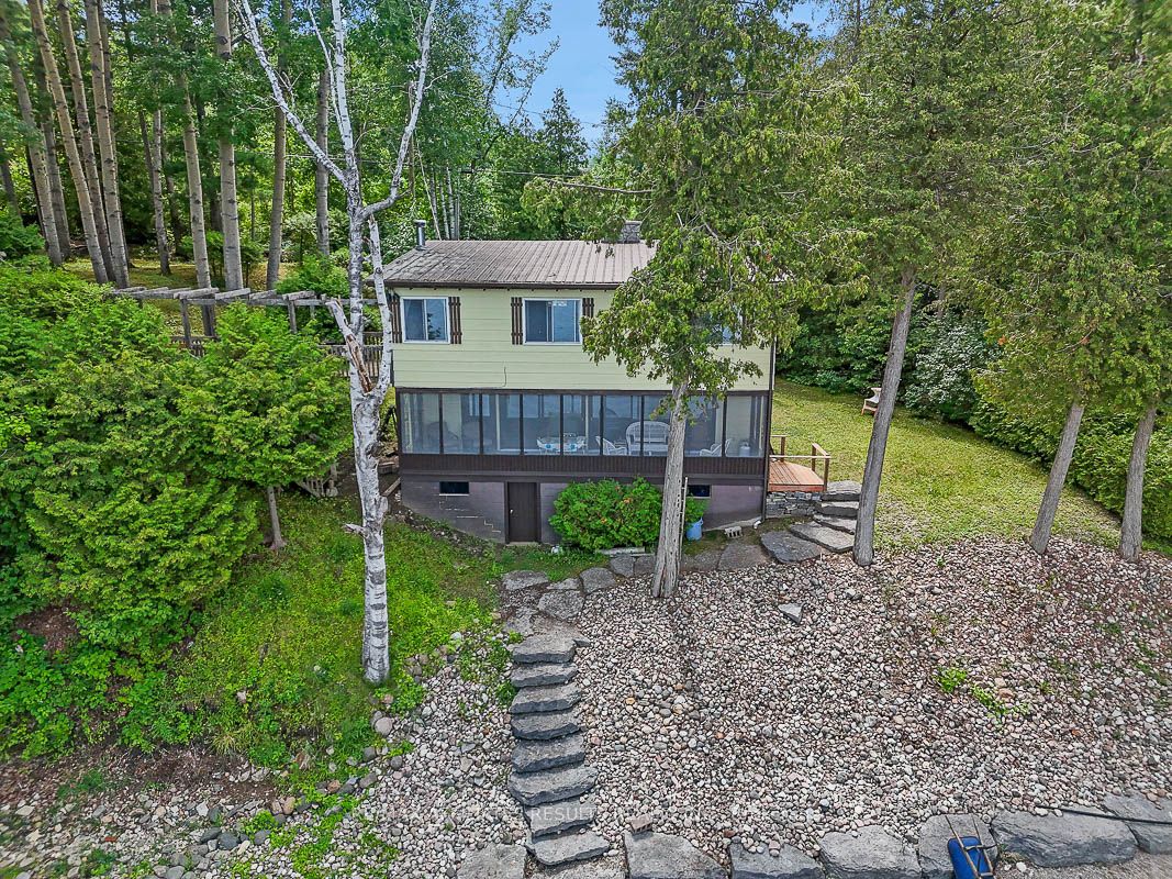 2130 B River Road Property Photo 1