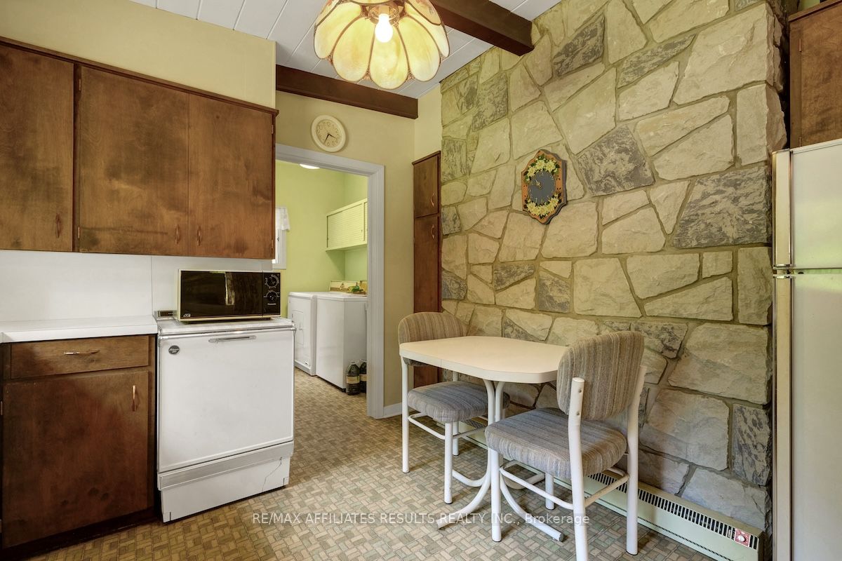 2130 B River Road Property Photo 15
