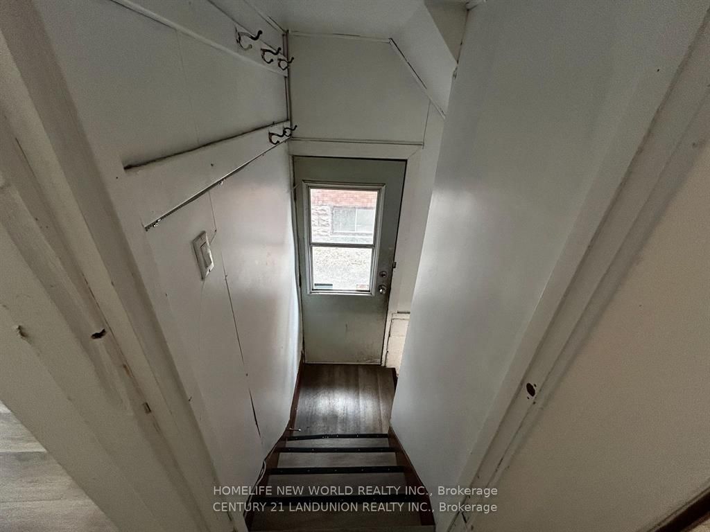 46 Arnold Street Bsmt Rm 2 Property Photo 5