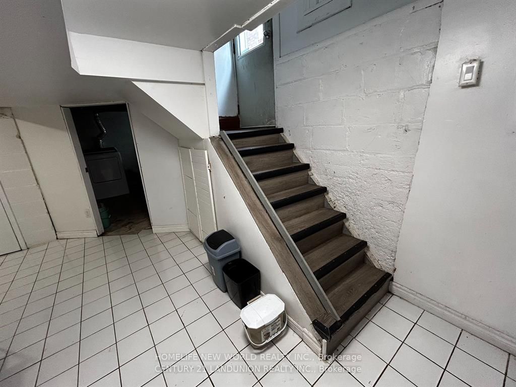 46 Arnold Street Bsmt Rm 2 Property Photo 6