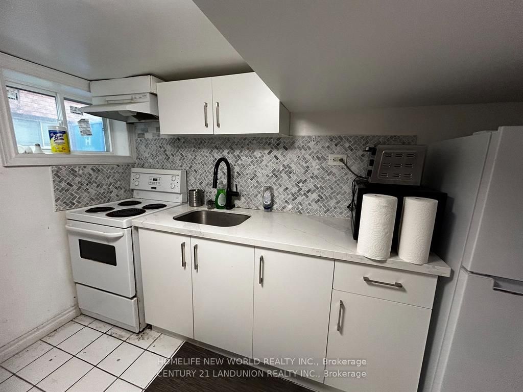 46 Arnold Street Bsmt Rm 2 Property Photo 9