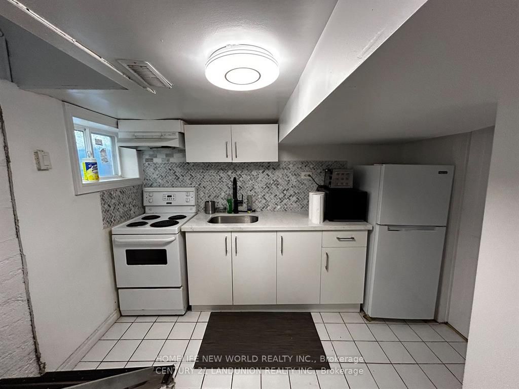 46 Arnold Street Bsmt Rm 2 Property Photo 10