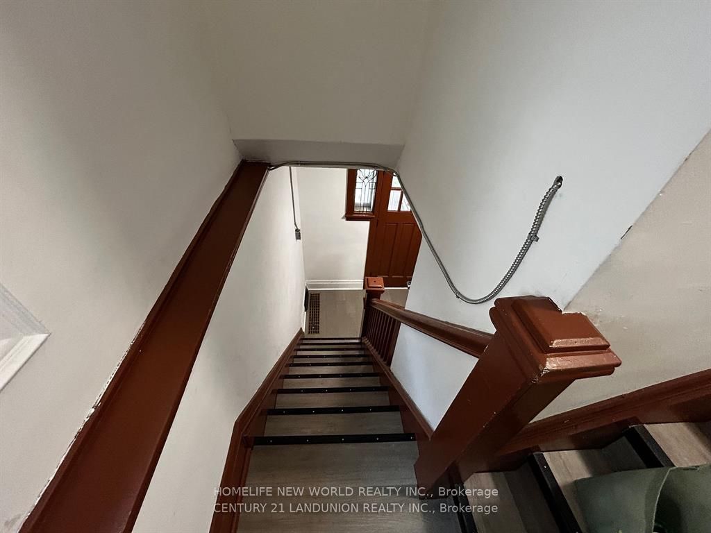 46 Arnold Street 2nd Rm 1 Property Photo 12