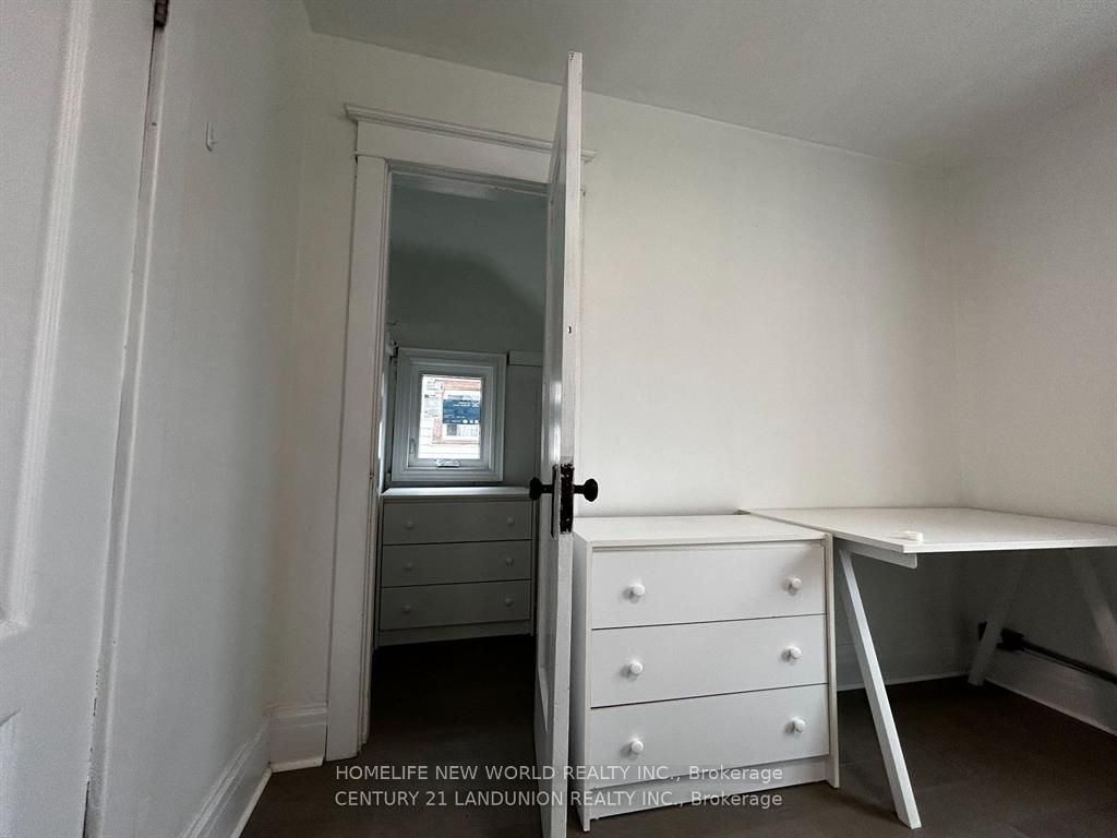 46 Arnold Street 2nd Rm 1 Property Photo 17