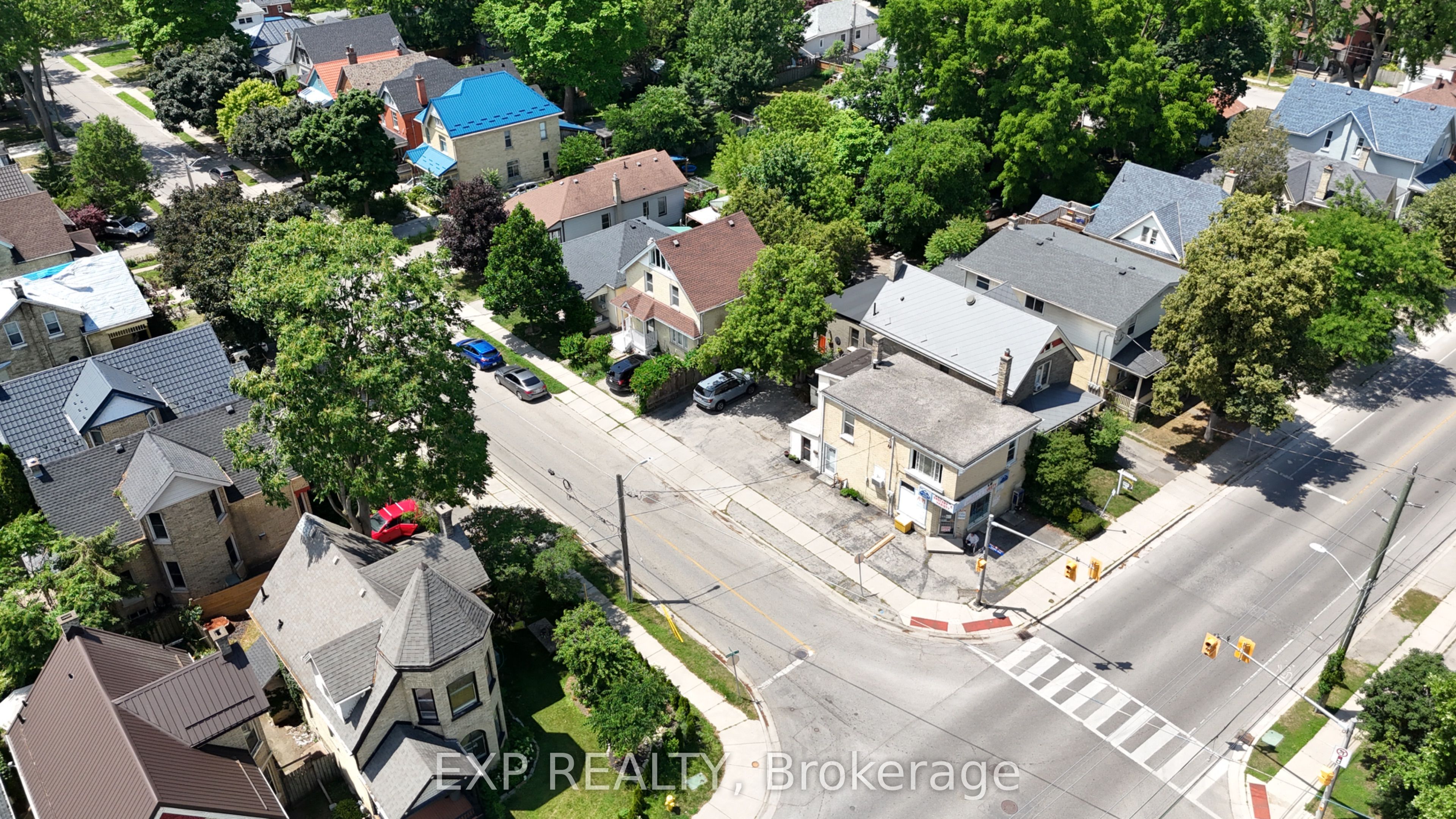 511 Quebec Street Property Photo 3