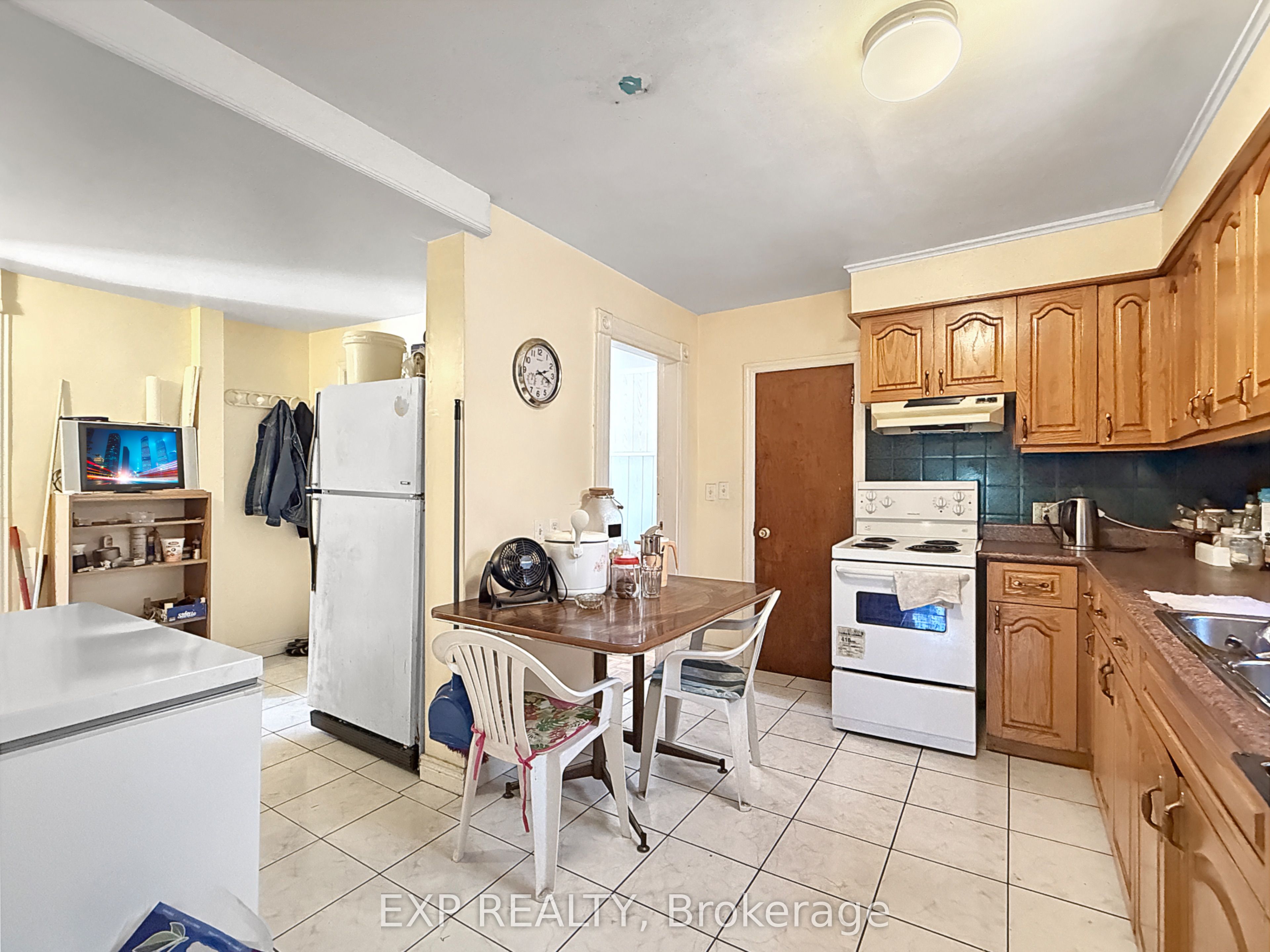 511 Quebec Street Property Photo 16