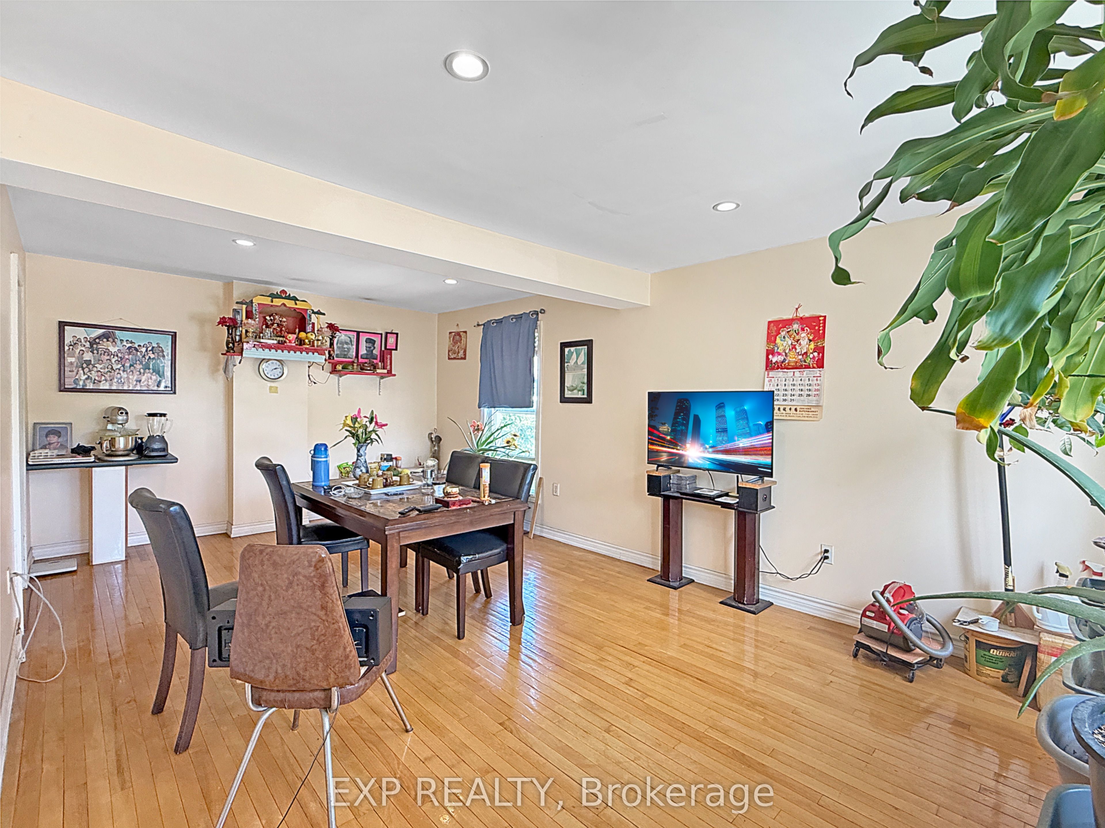 511 Quebec Street Property Photo 18