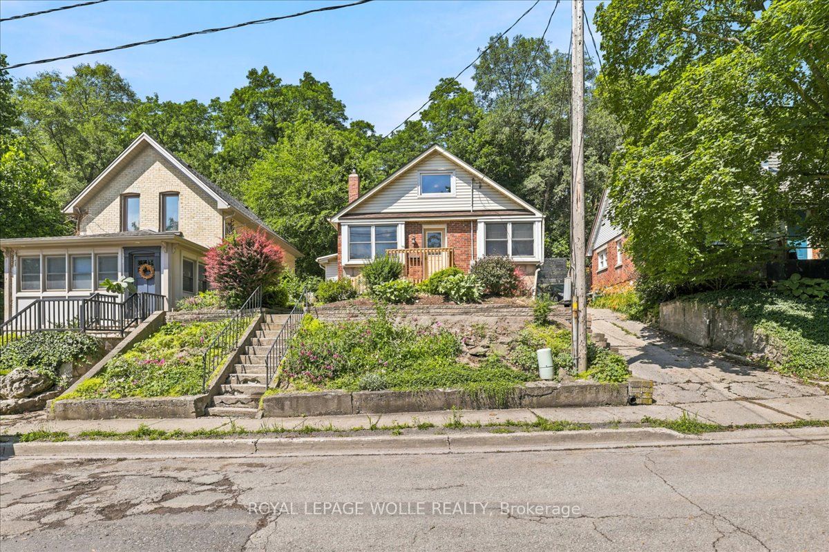 22 Ramore Street Property Photo 32