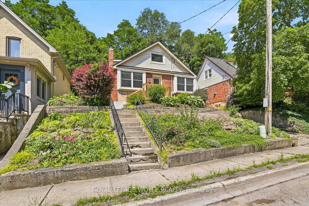 22 Ramore Street Property Photo 33