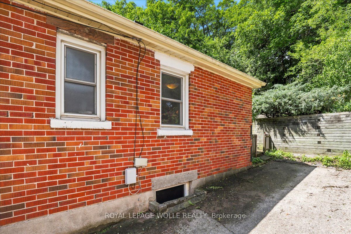 22 Ramore Street Property Photo 38
