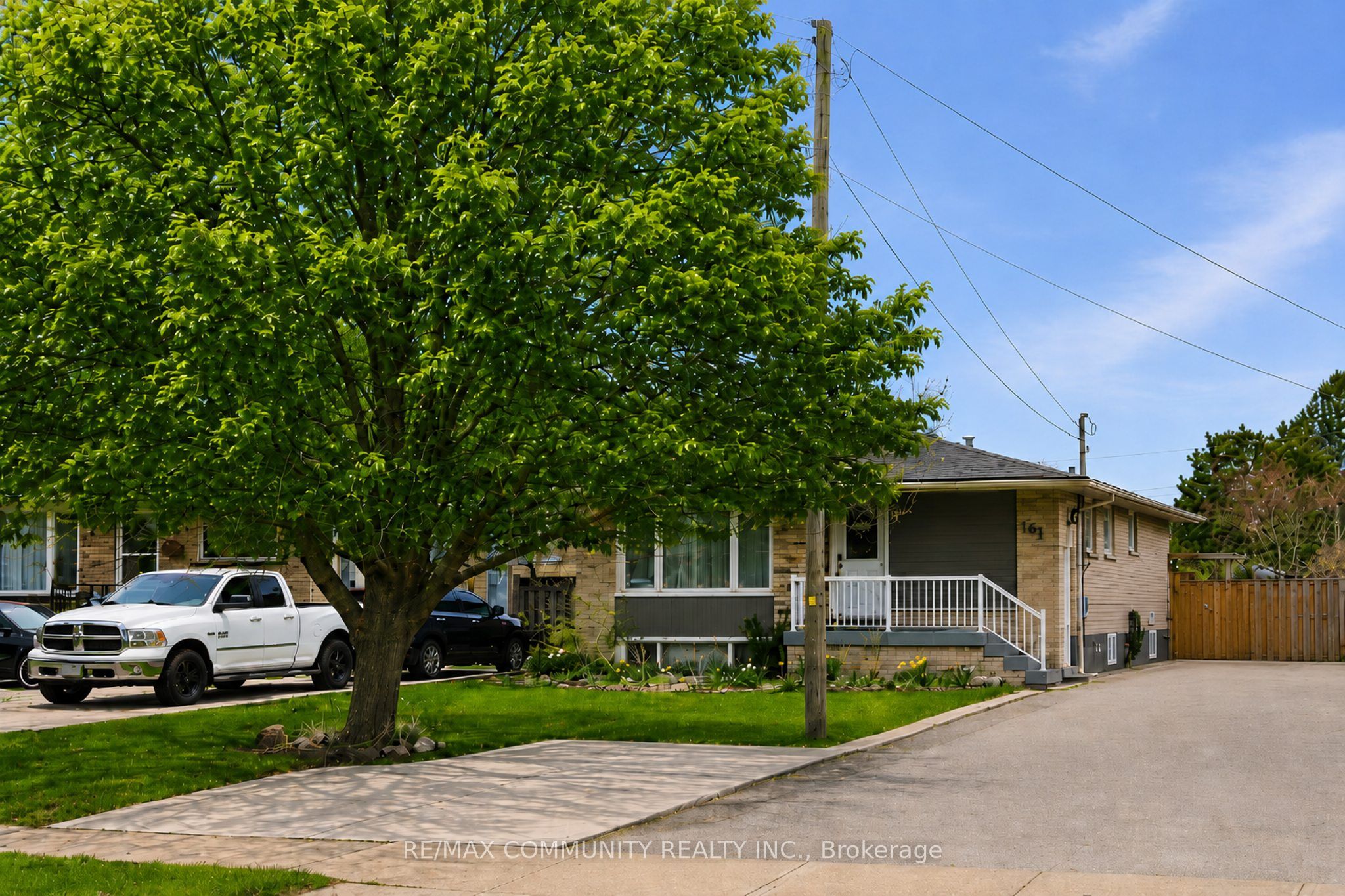 161 Mohawk Road W Bsmt Property Photo 1