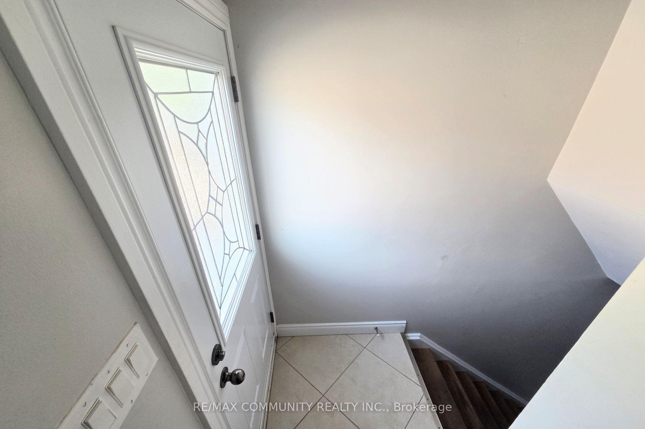 161 Mohawk Road W Bsmt Property Photo 3