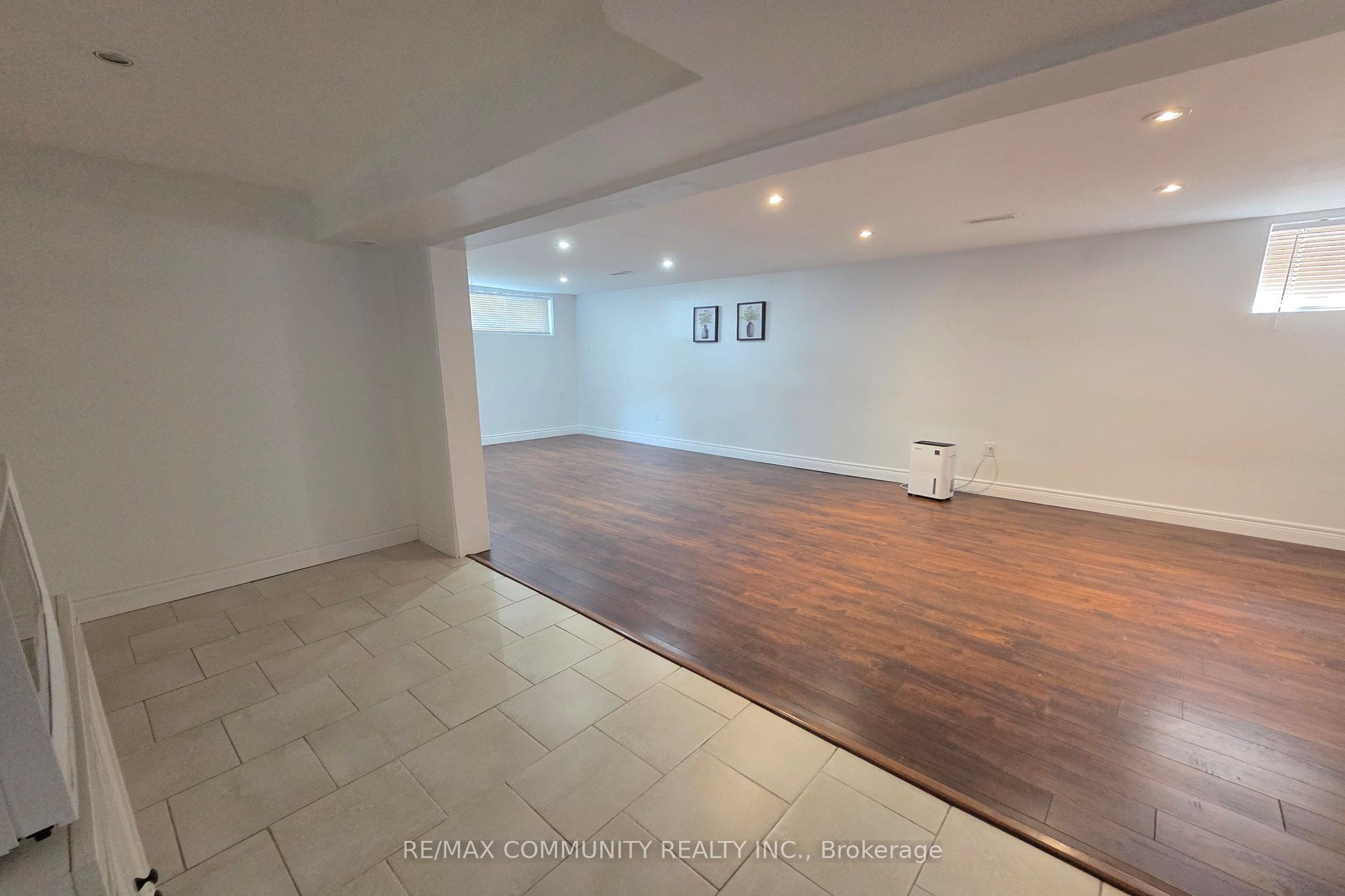 161 Mohawk Road W Bsmt Property Photo 8