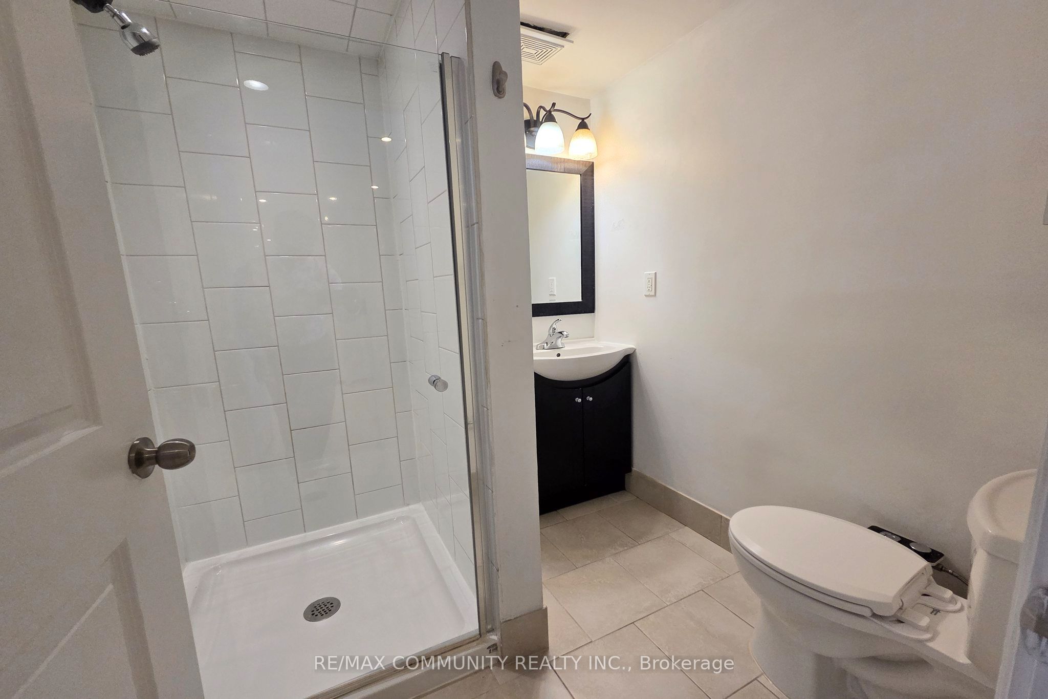 161 Mohawk Road W Bsmt Property Photo 14