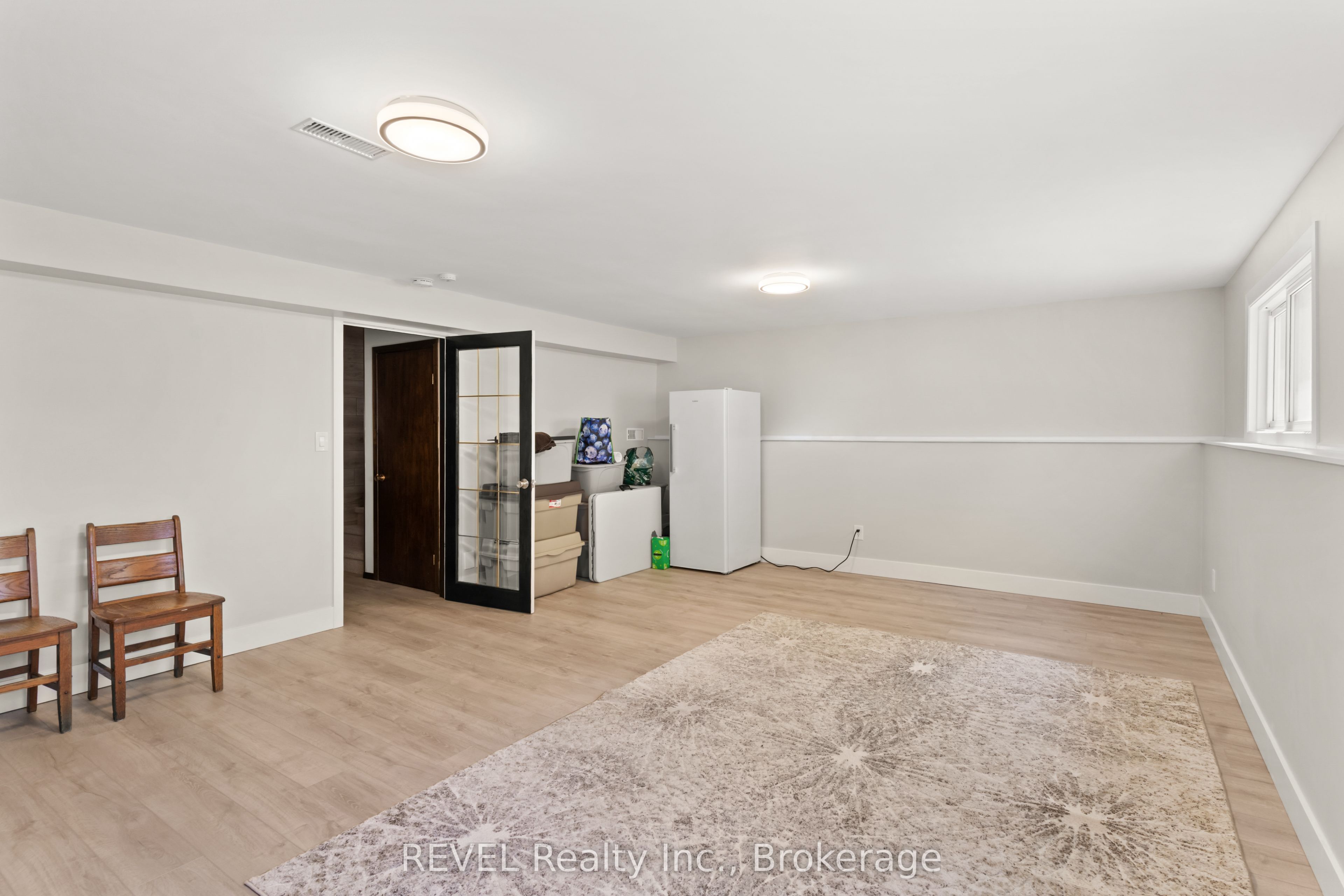323 Barrick Road Property Photo 22