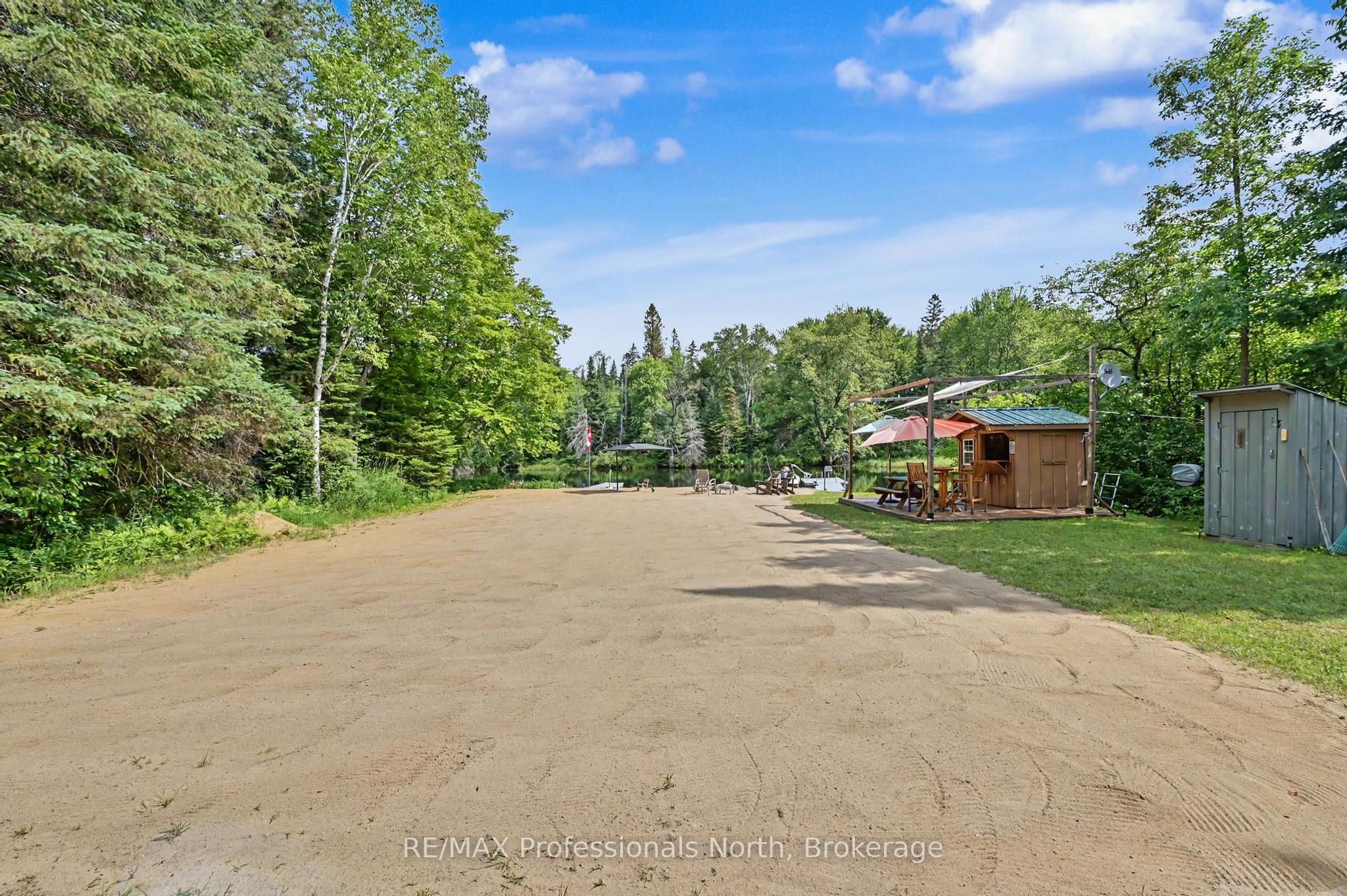 1034 Ablett Court Property Photo 35