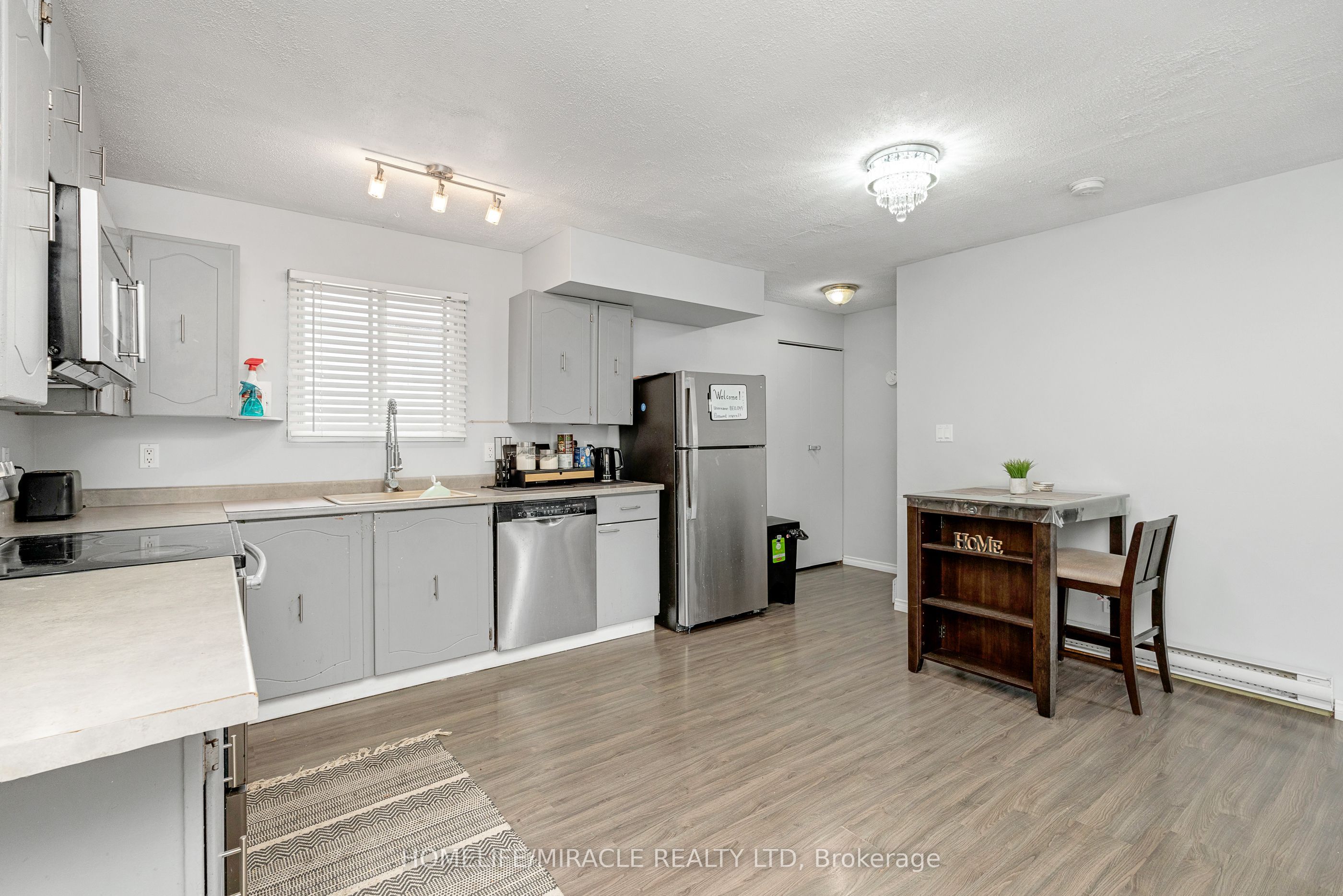 1180 Heathfield Court Property Photo 6