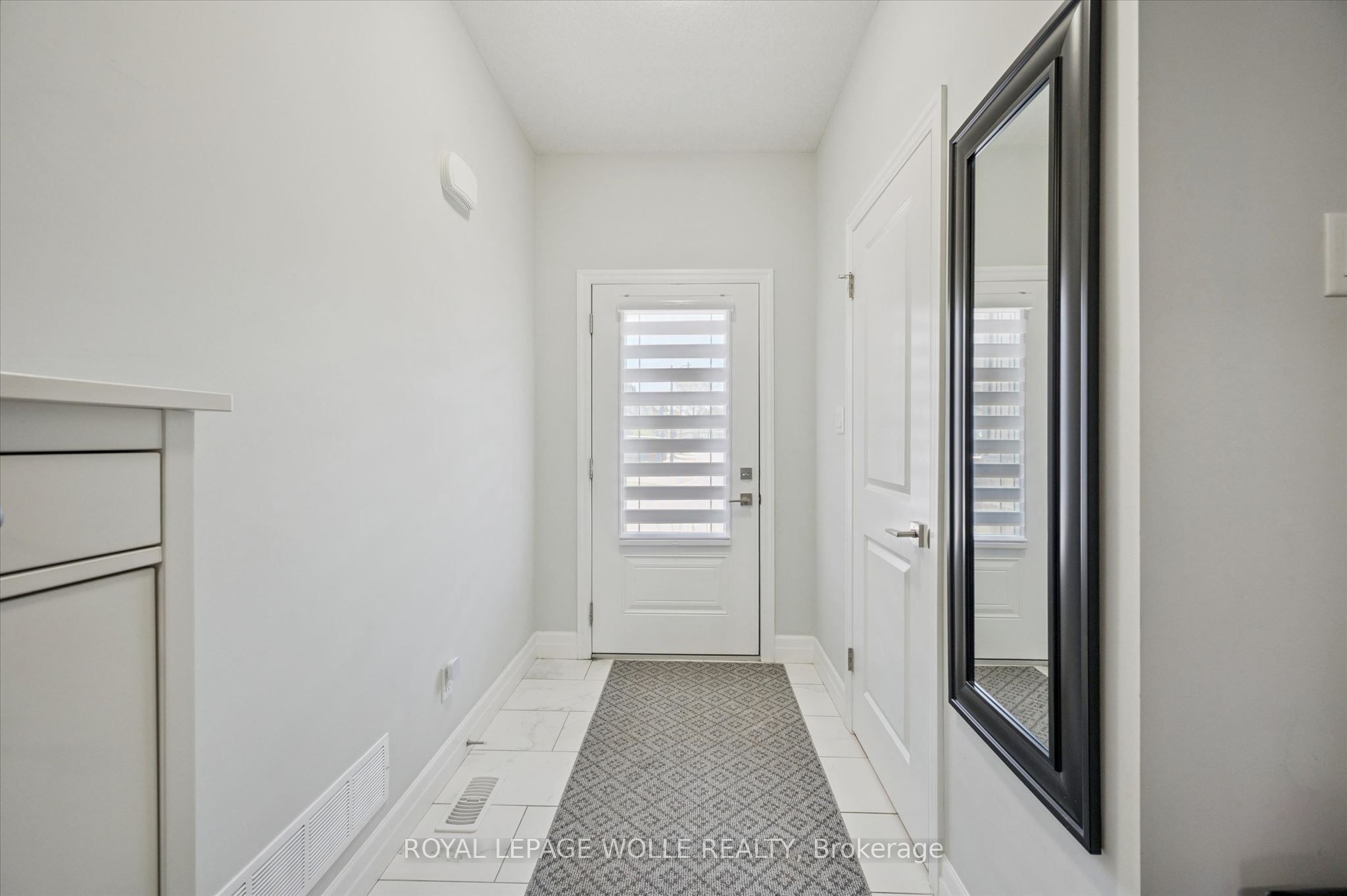 1023 Devonshire Avenue 15 Property Photo 4