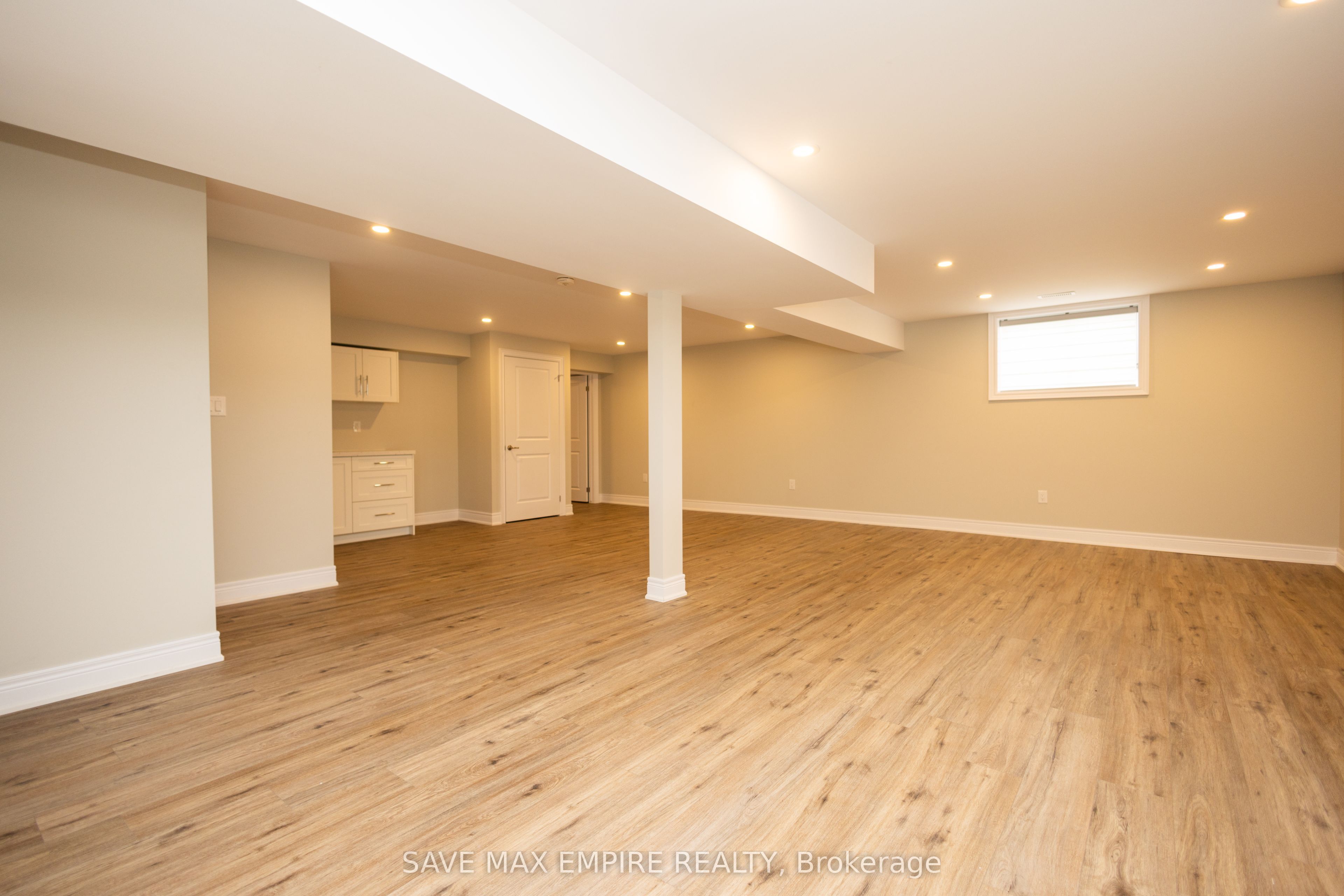 3580 Canfield Crescent Property Photo 14