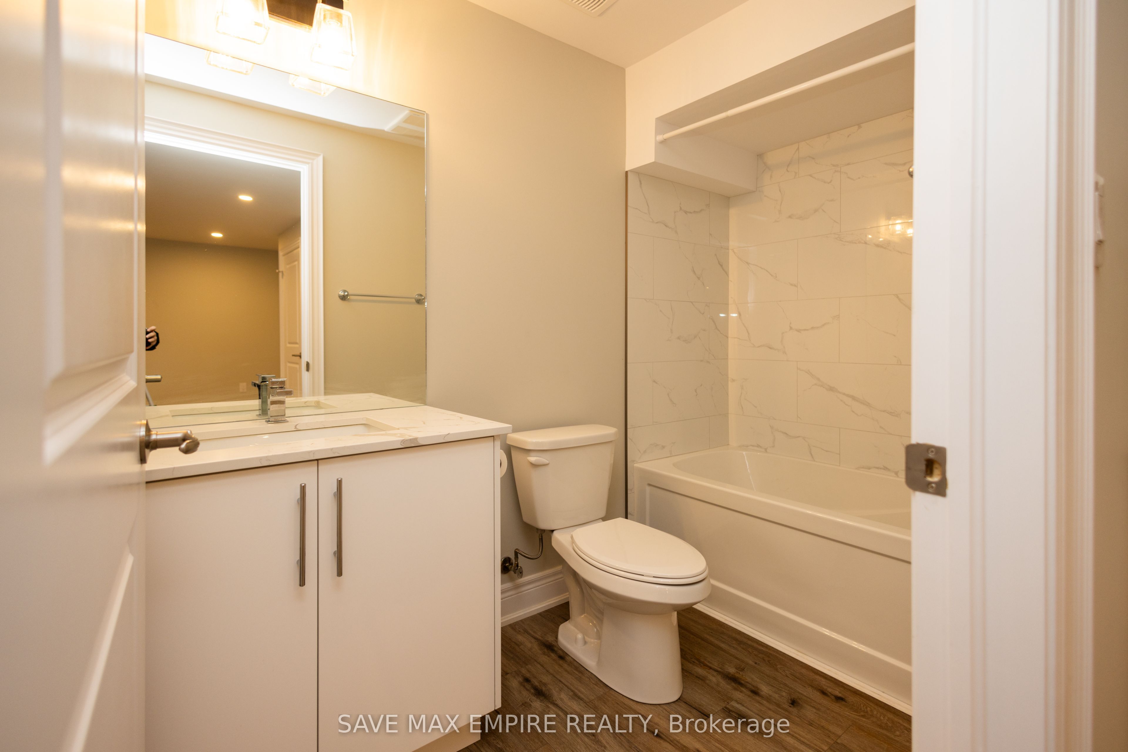 3580 Canfield Crescent Property Photo 16