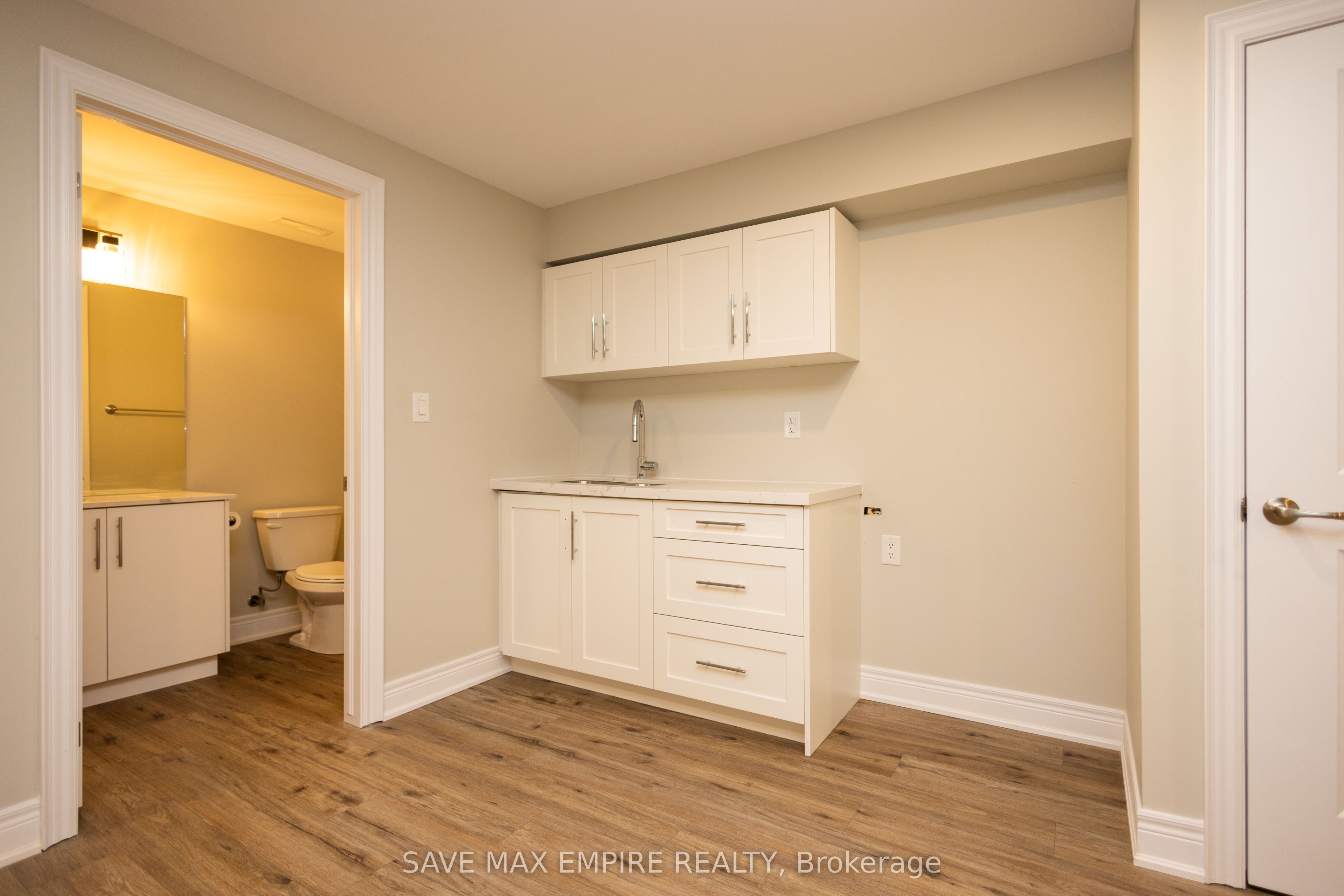 3580 Canfield Crescent Property Photo 17