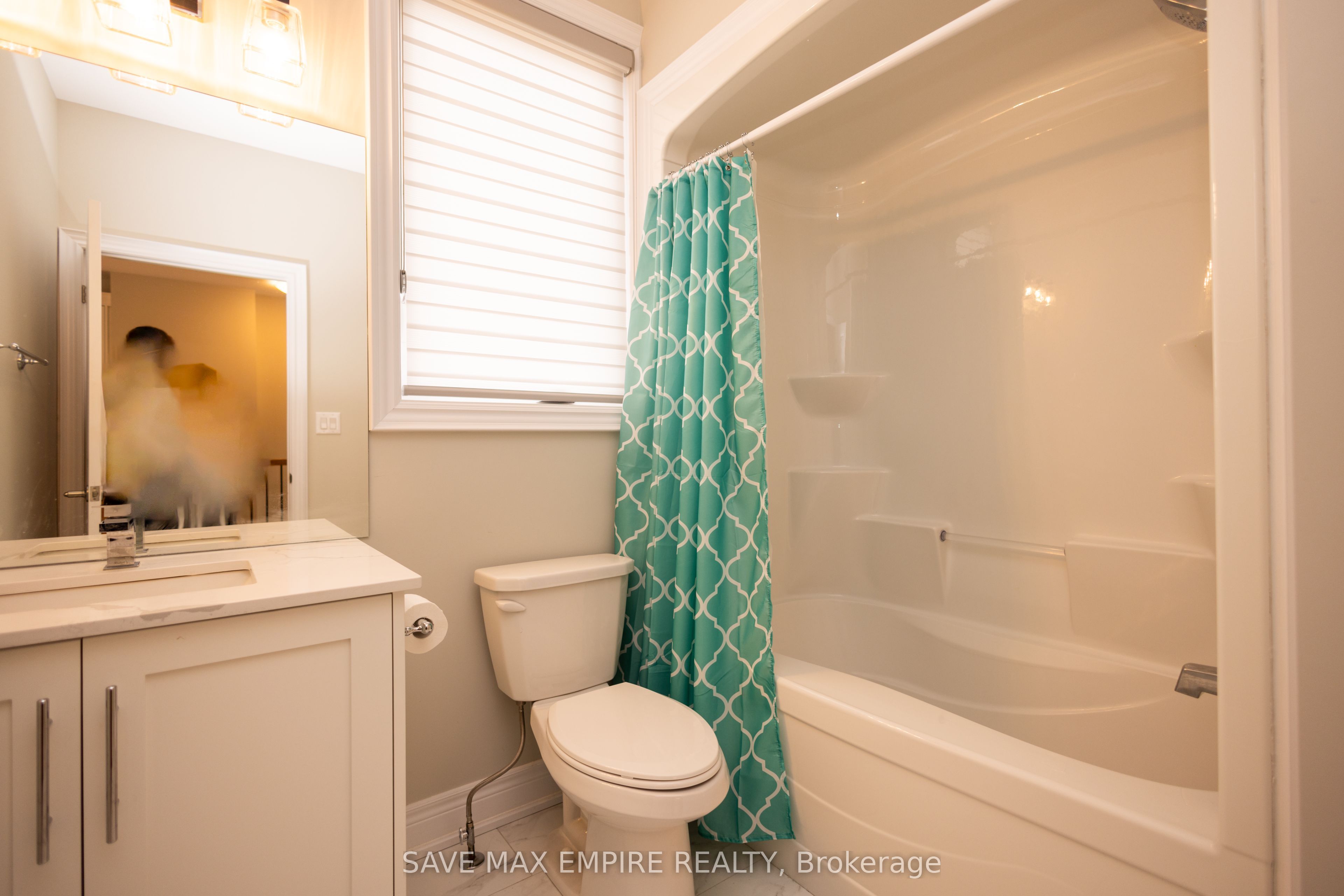 3580 Canfield Crescent Property Photo 24