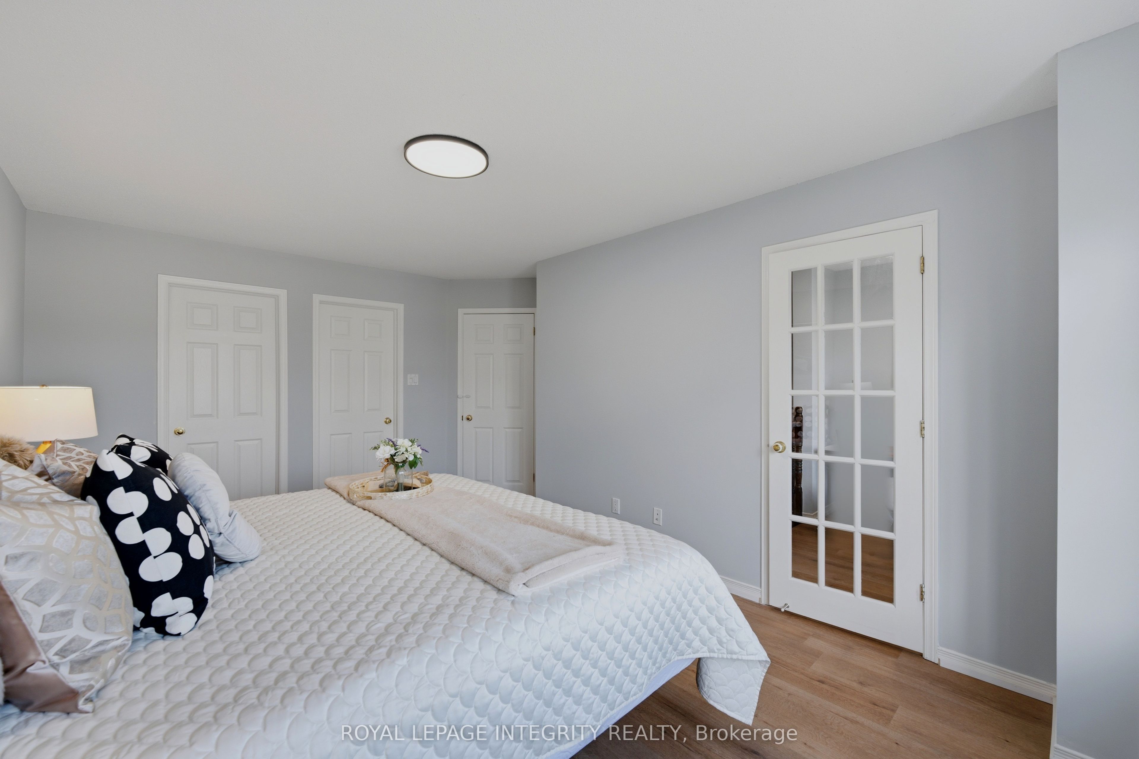 160 Deercroft Avenue Property Photo 18