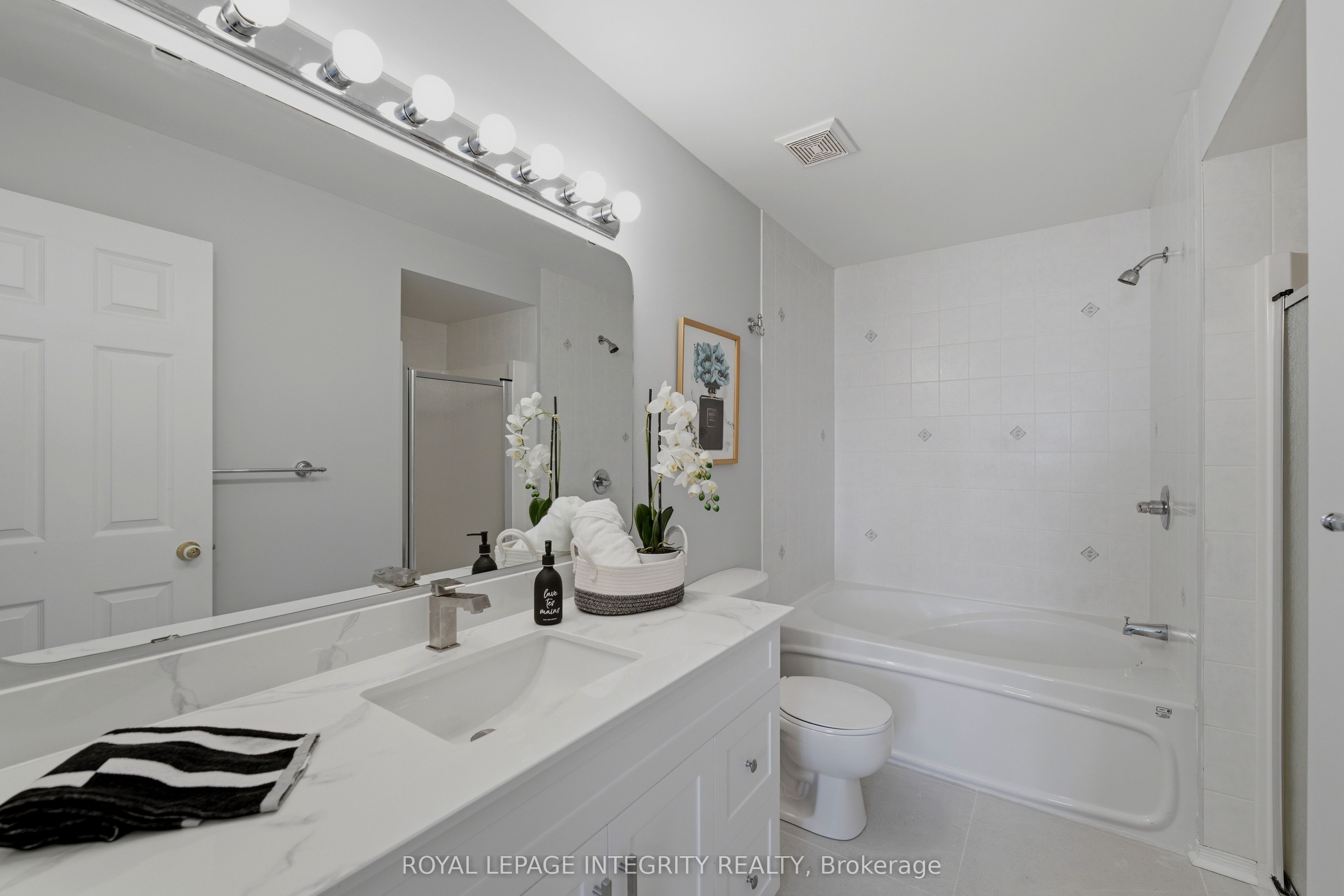 160 Deercroft Avenue Property Photo 19