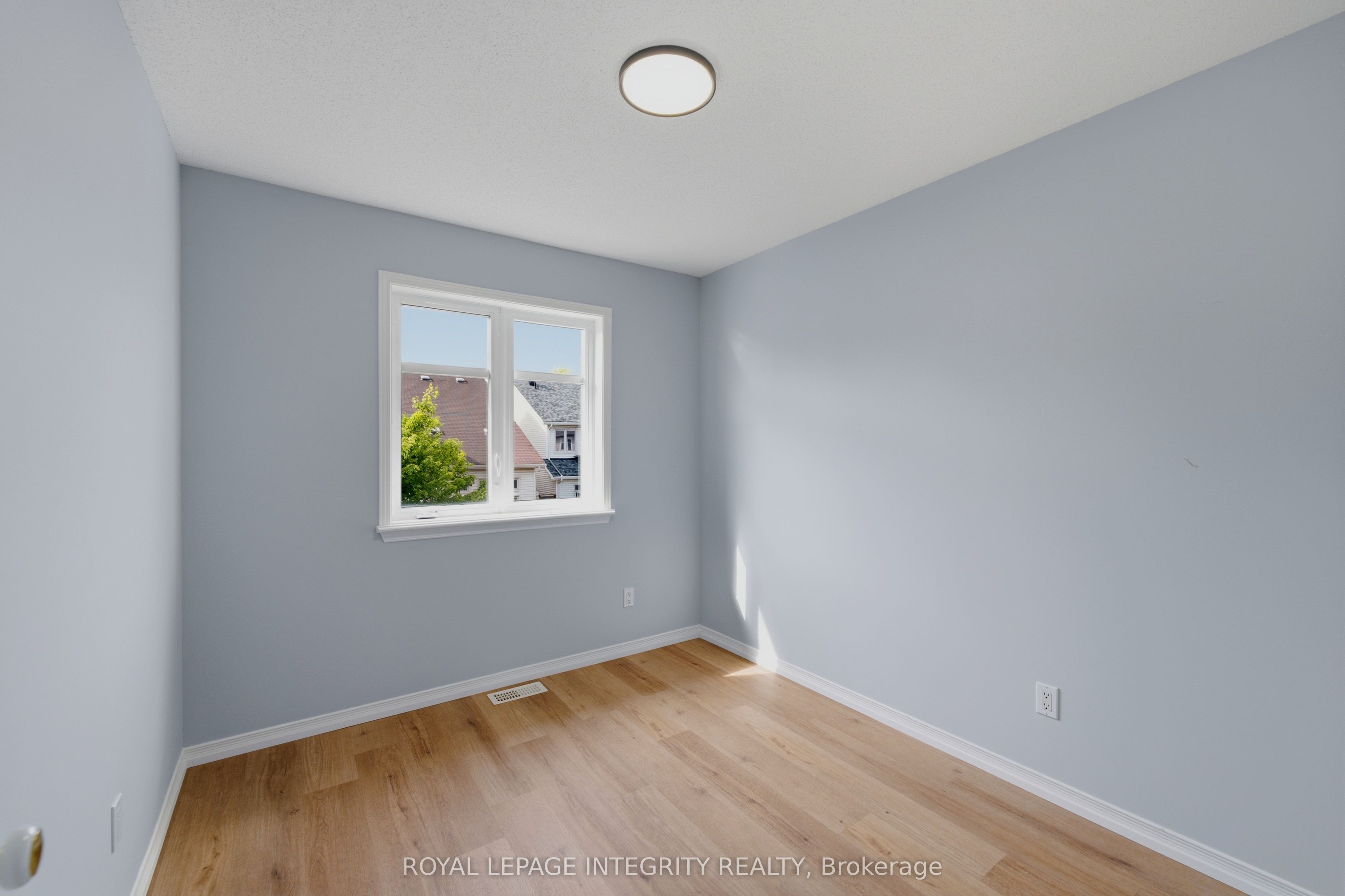 160 Deercroft Avenue Property Photo 23