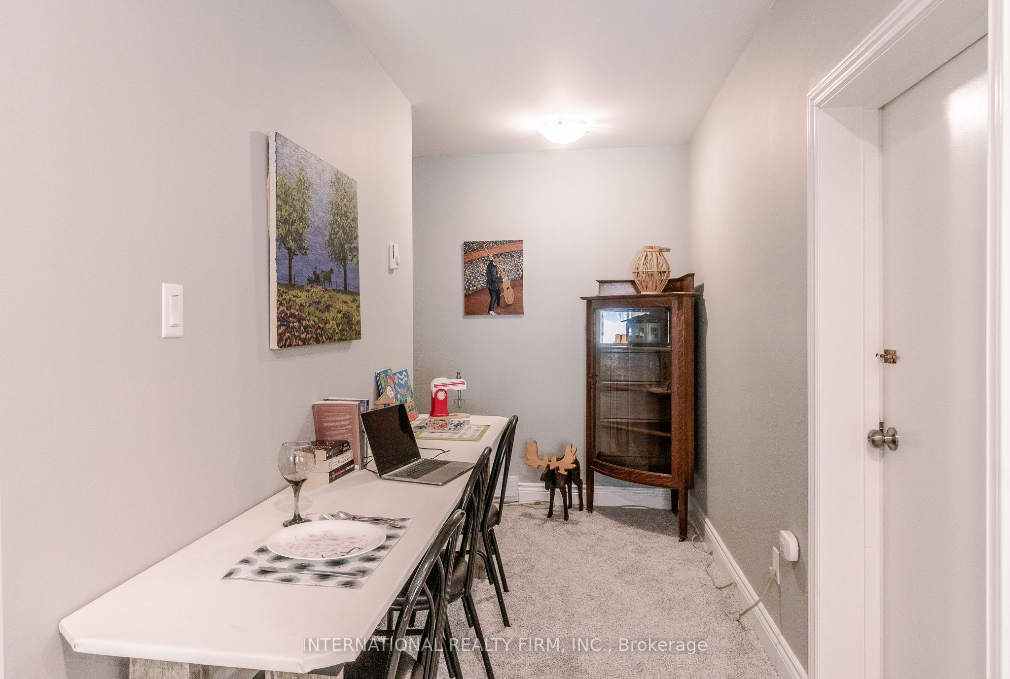 324 Bethune Drive N Property Photo 25